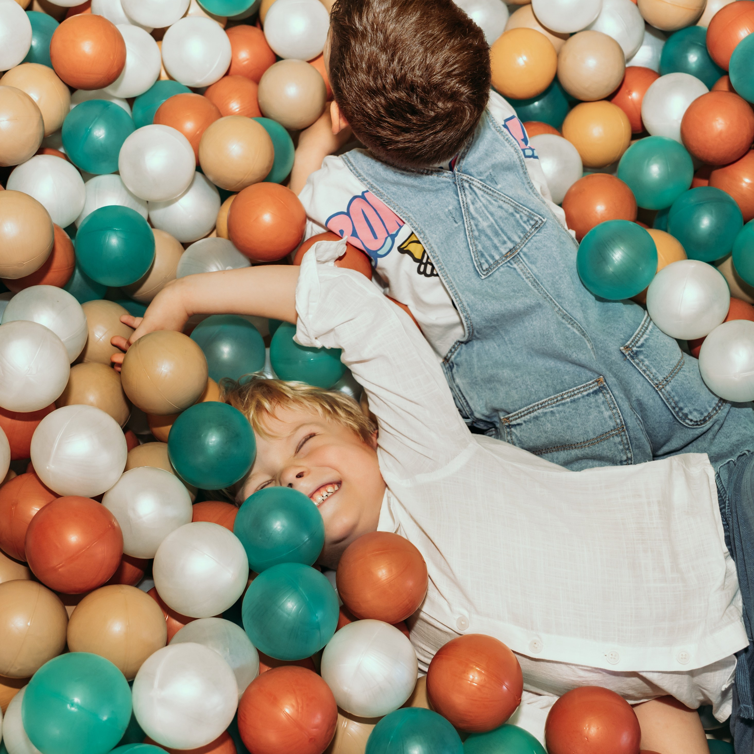 RECENZIJE. DEČIJI FOTOGRAF BEOGRAD|NOVOGODISNJE FOTOGRAFISANJE|CAKE SMASH