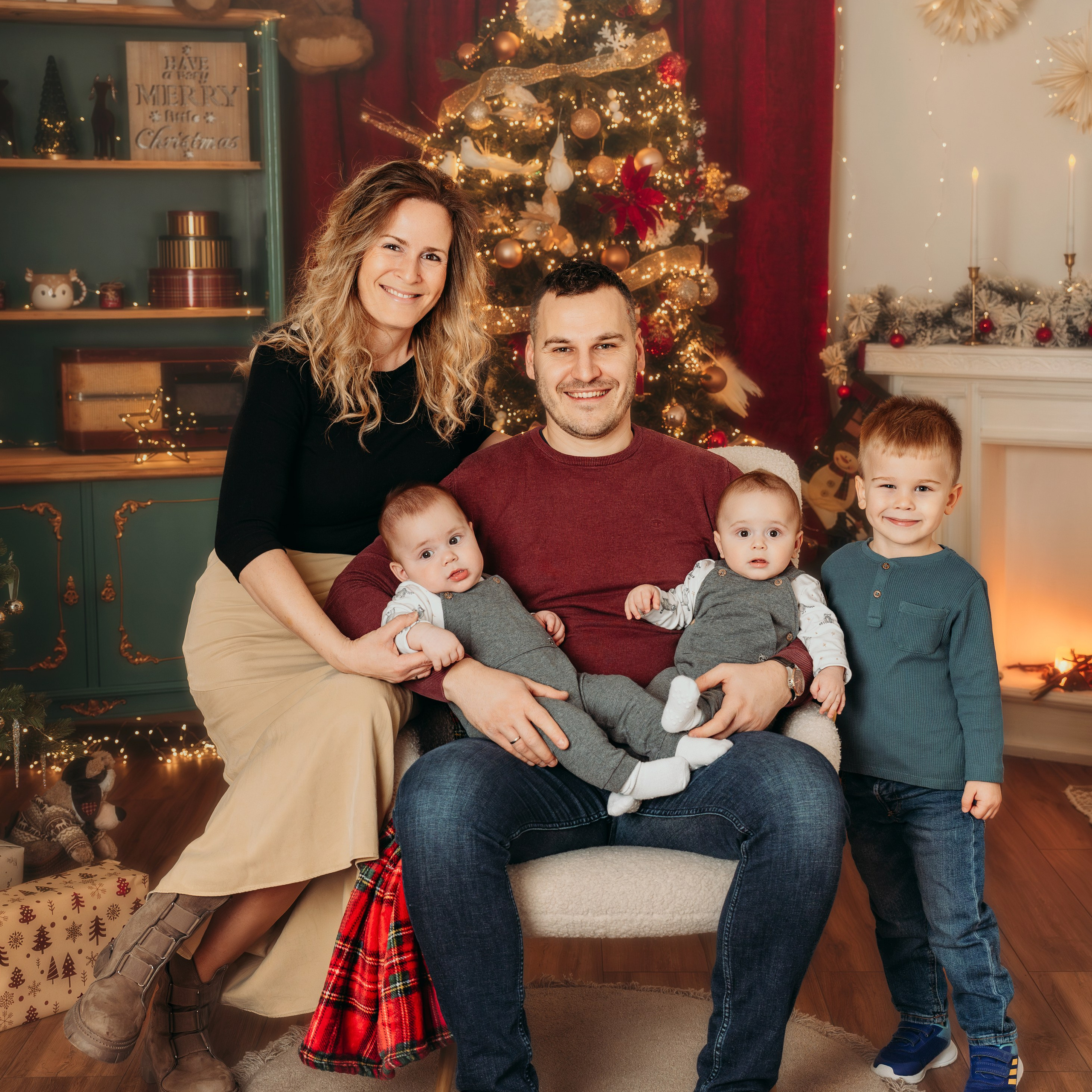 RECENZIJE. DEČIJI FOTOGRAF BEOGRAD|NOVOGODISNJE FOTOGRAFISANJE|CAKE SMASH