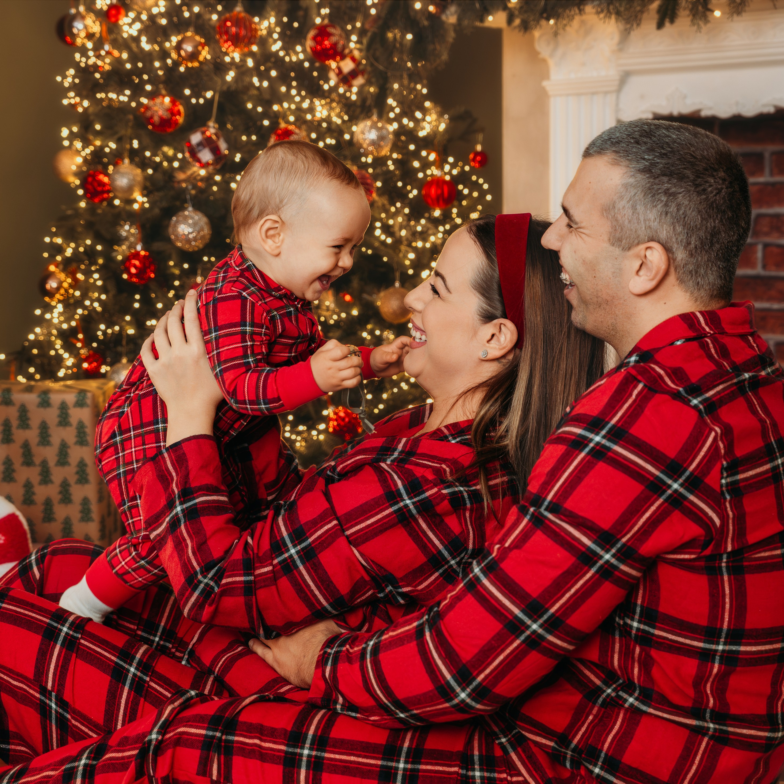 RECENZIJE. DEČIJI FOTOGRAF BEOGRAD|NOVOGODISNJE FOTOGRAFISANJE|CAKE SMASH