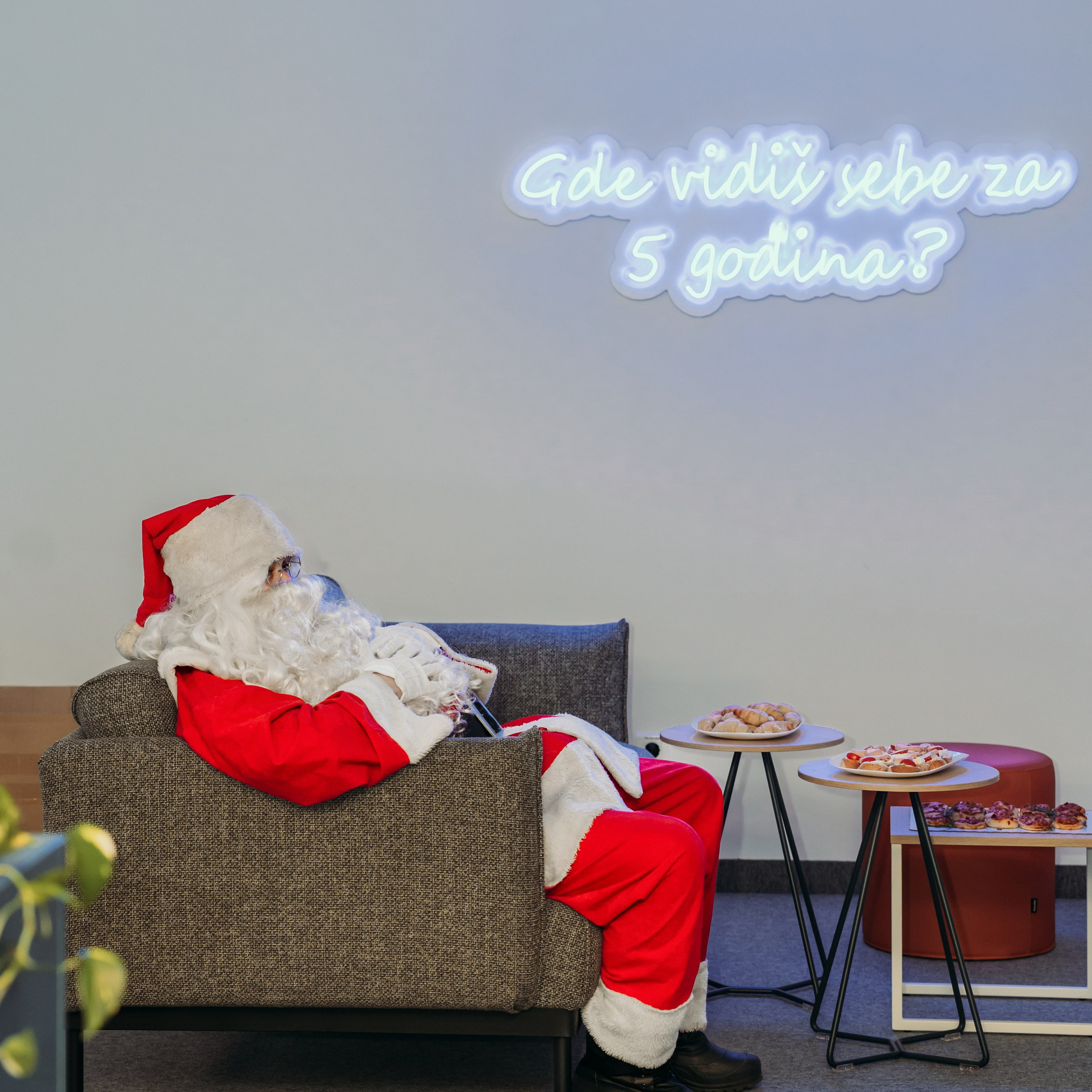 RECENZIJE. DEČIJI FOTOGRAF BEOGRAD|NOVOGODISNJE FOTOGRAFISANJE|CAKE SMASH