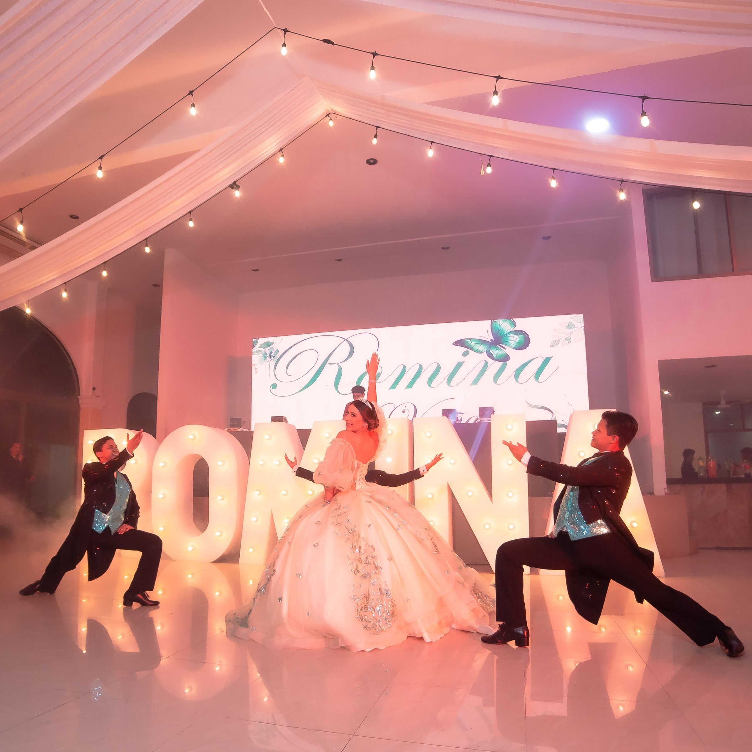 XV&nbsp;AÑOS ROMINA