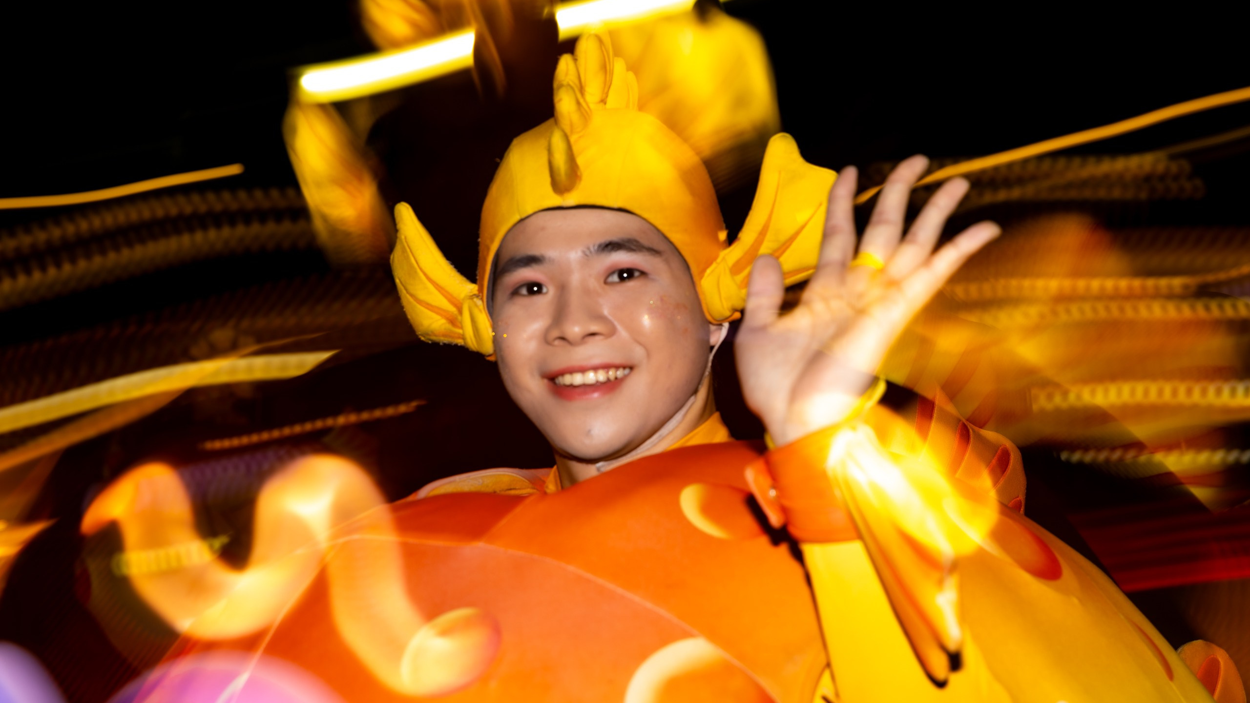 ночной парад freezlight