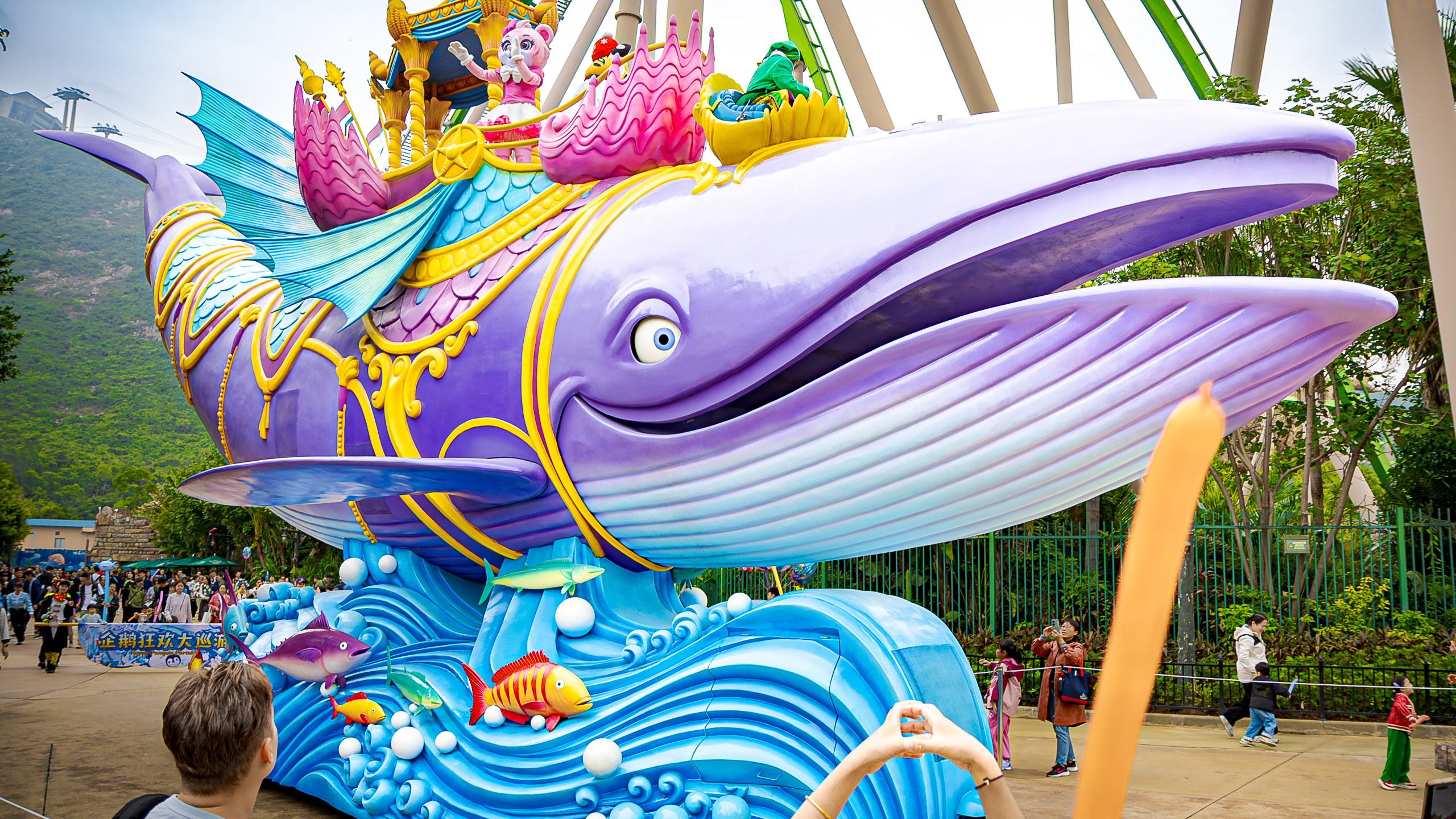 Дневной парад новогодняя версия