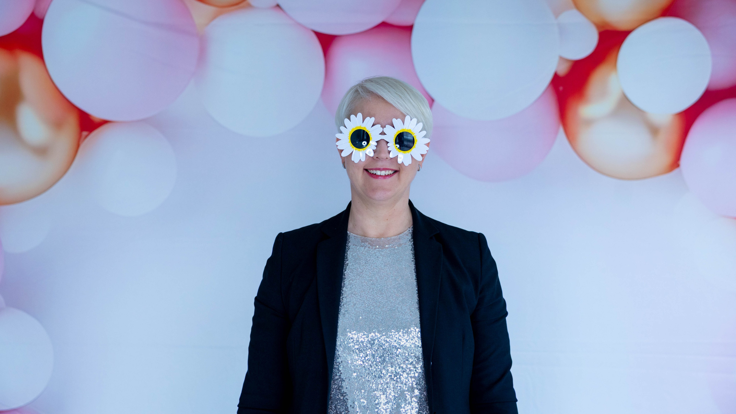 Taustad Fotoboksile ja Fotopeeglile. Fotobox I Fotopeegel I Photobooth I Fotoboksi rent Eestis