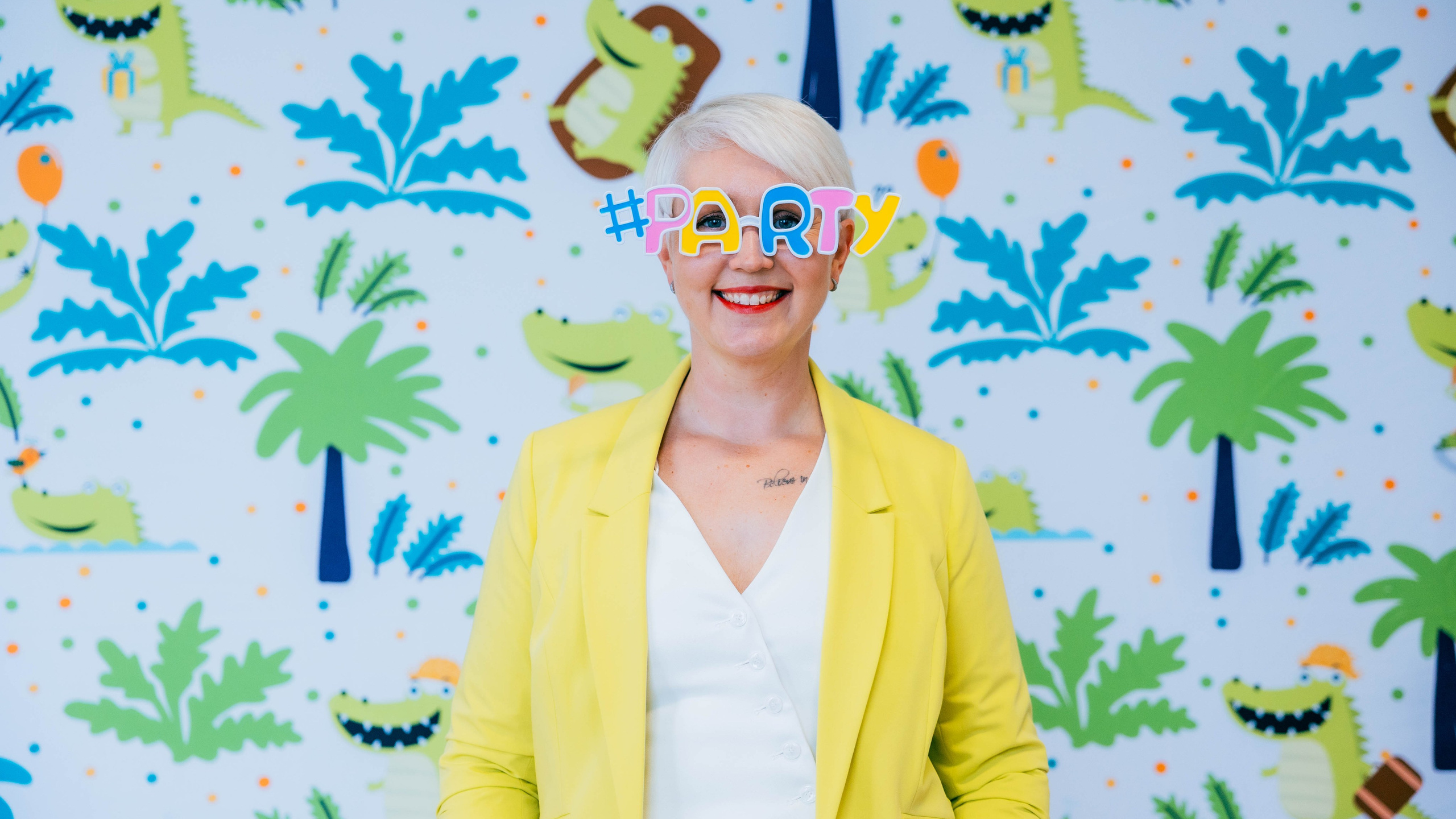 Taustad Fotoboksile ja Fotopeeglile. Fotobox I Fotopeegel I Photobooth I Fotoboksi rent Eestis