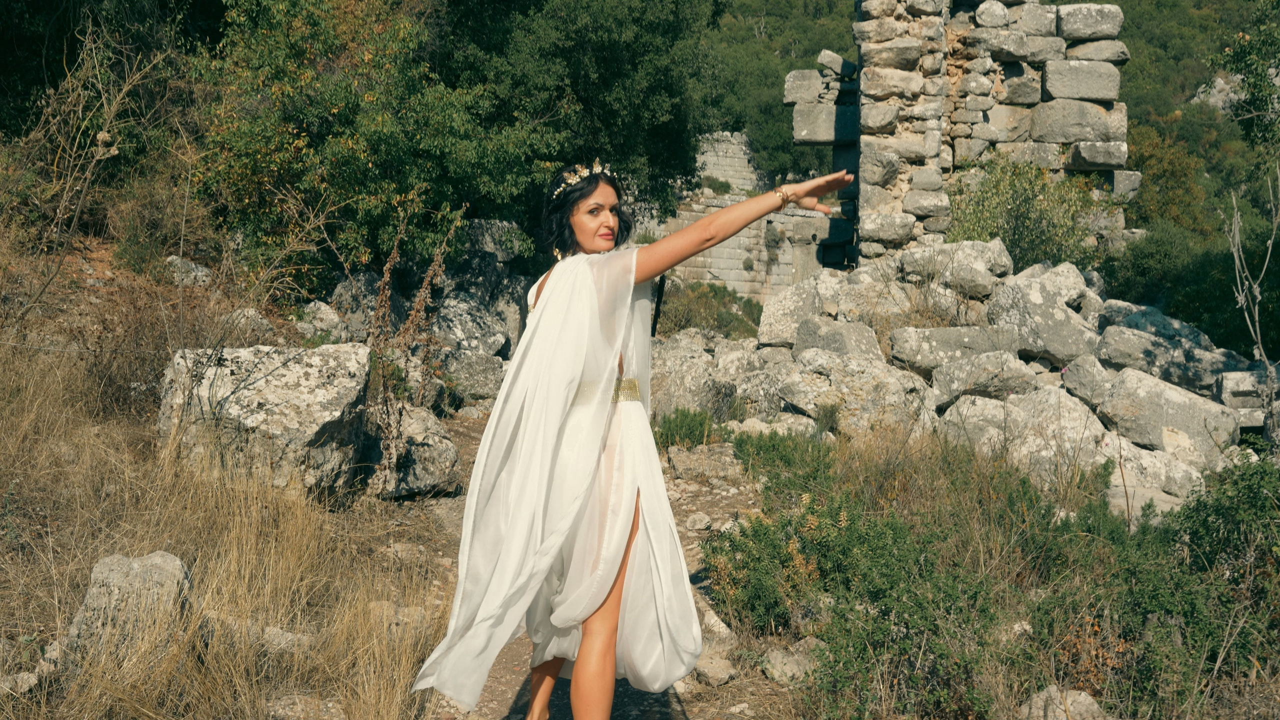 BACKSTAGE. UNRATED PHOTO