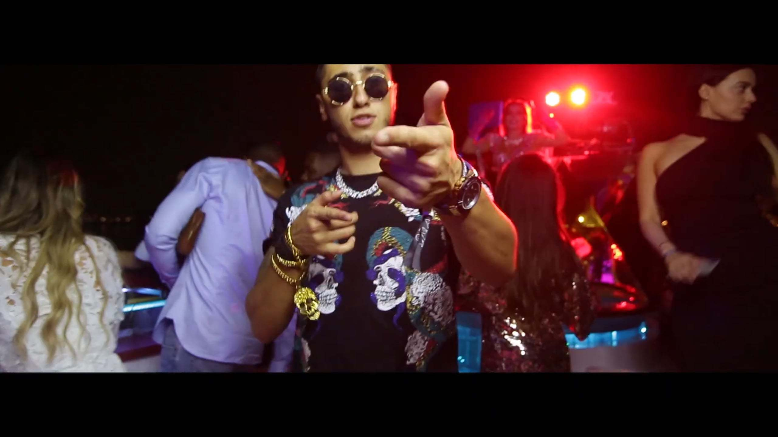 Video. Photographer and videographer in Dubai Dmitry Gromov