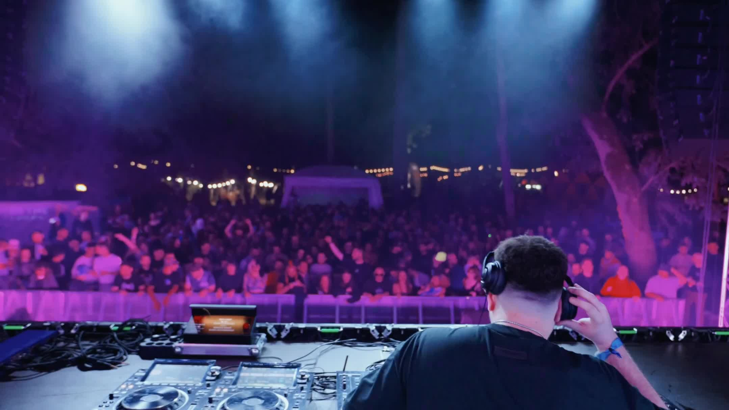 One-Takes DJ & Artiști - Video