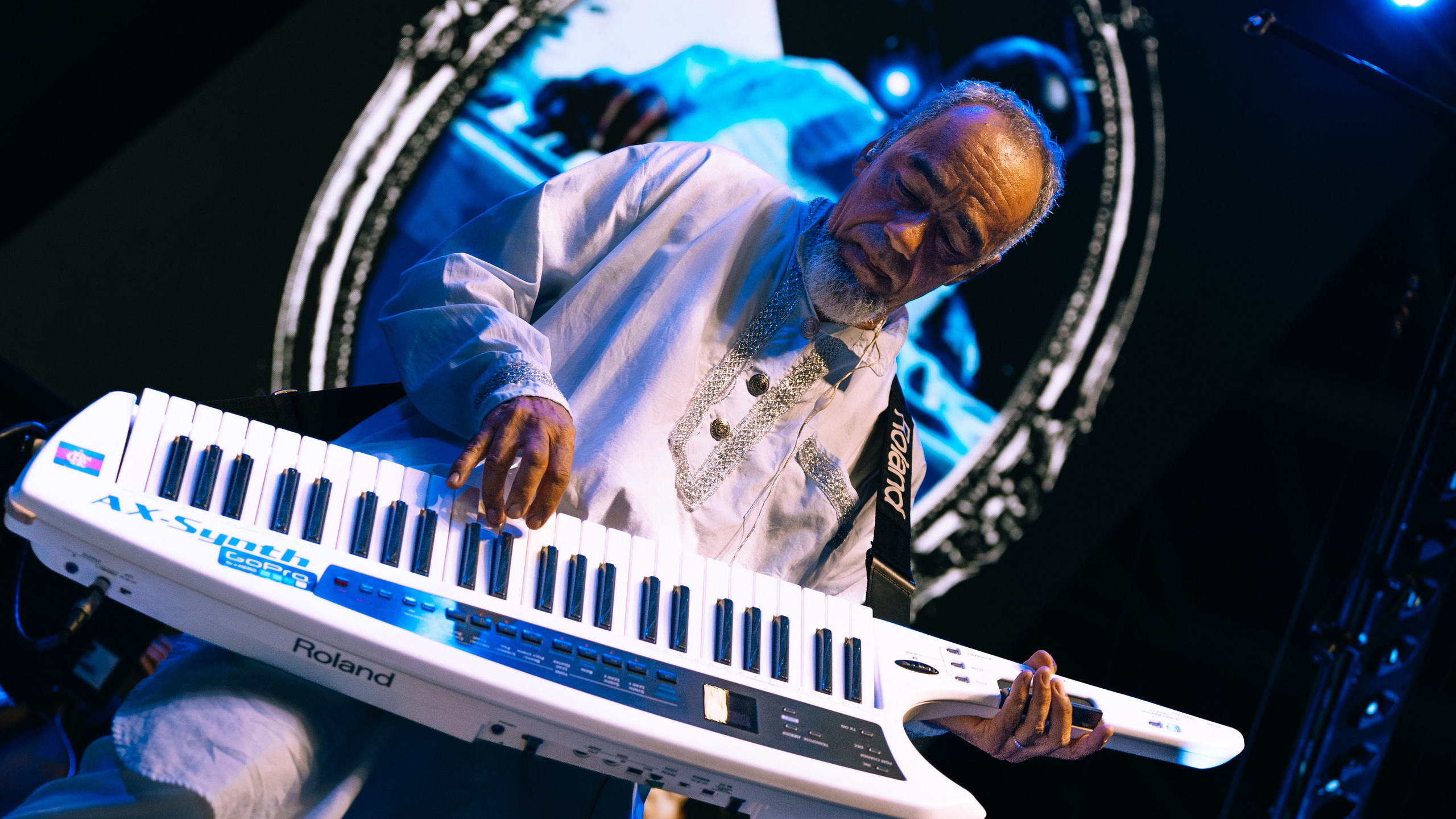 OBSA ft. BaianaSystem