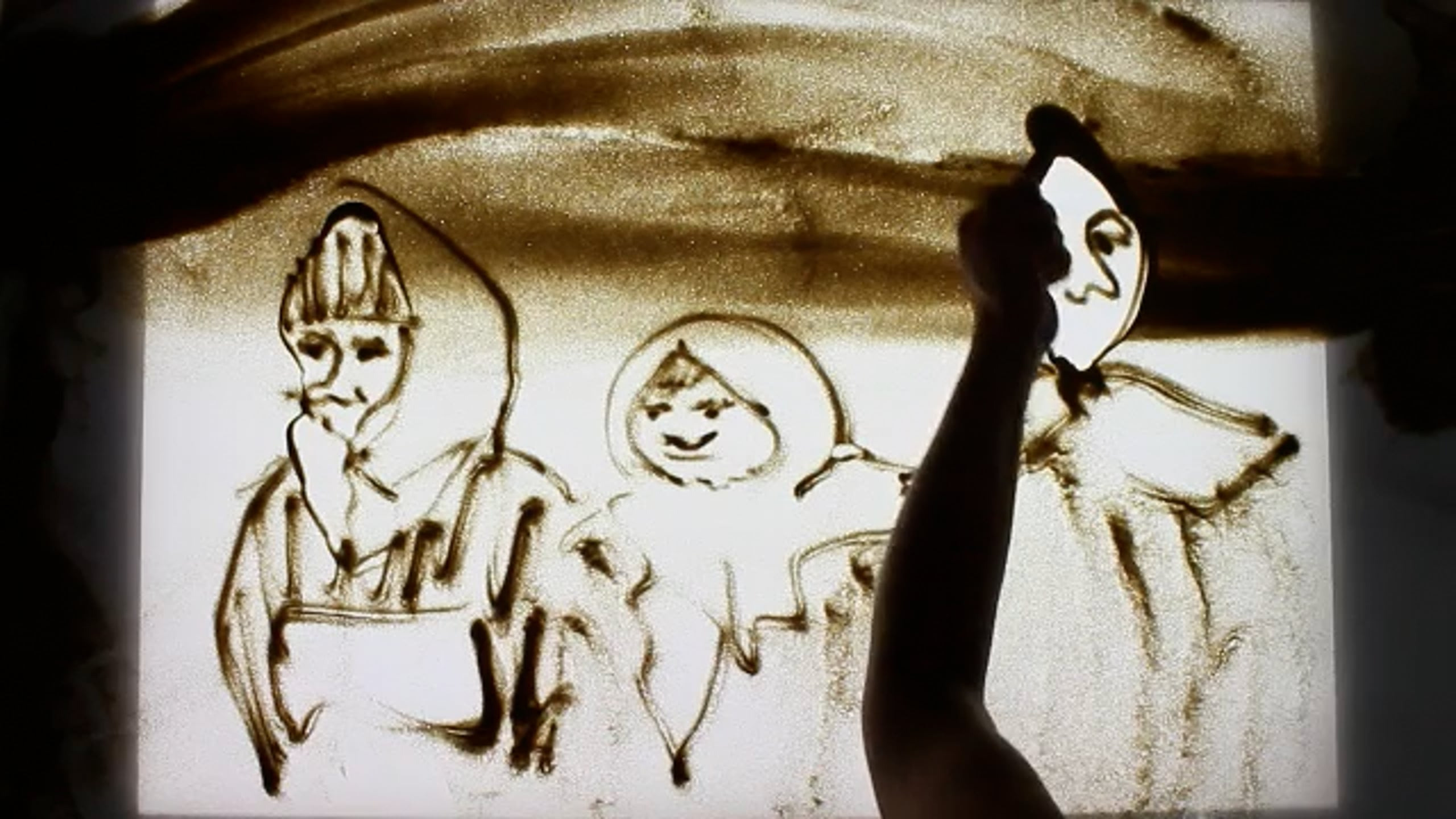 Sand animation and art. Professional Artist, teacher of art, Artistic Photographer In Dubai (U