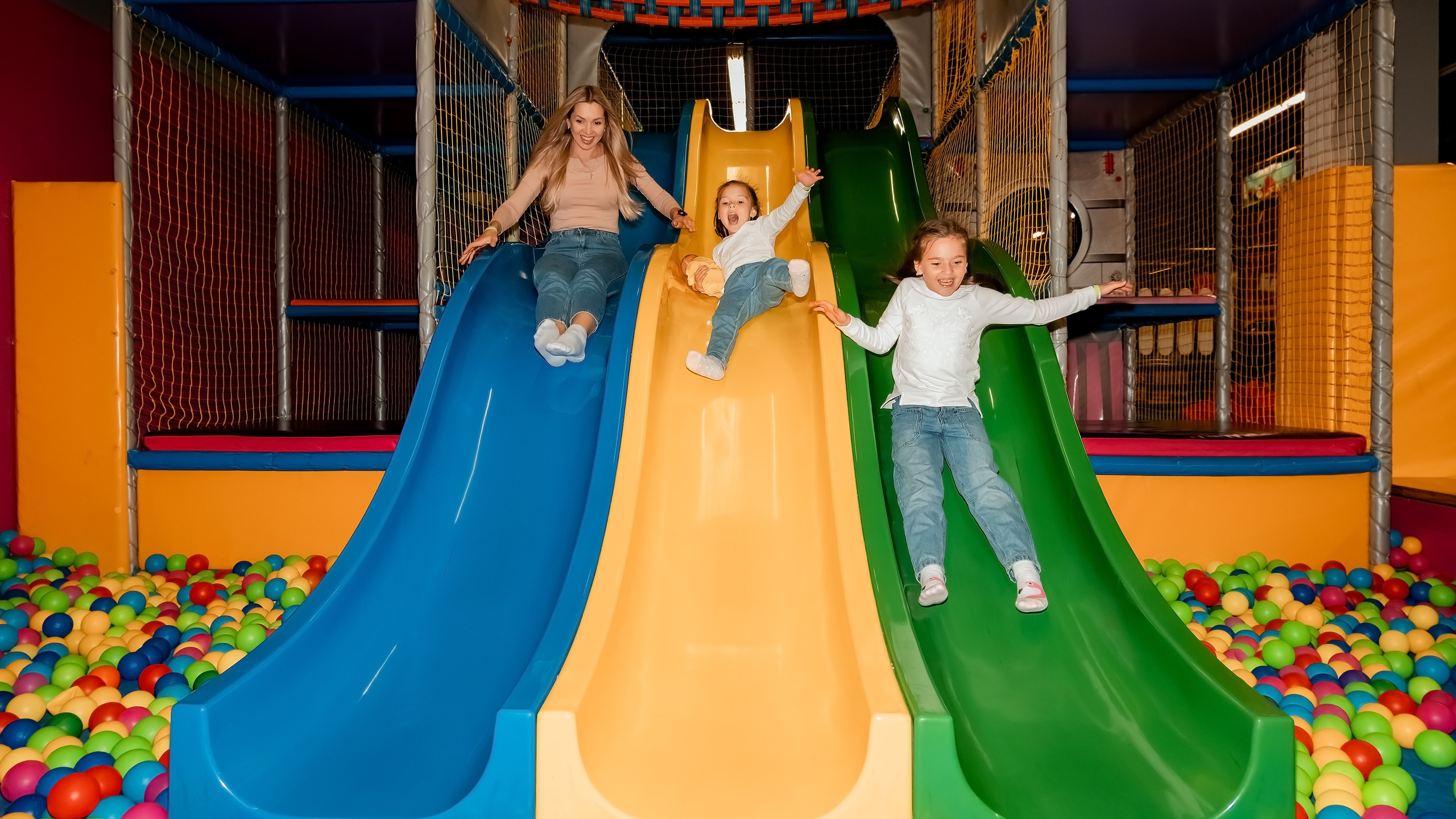 День народження в ігровій кімнаті