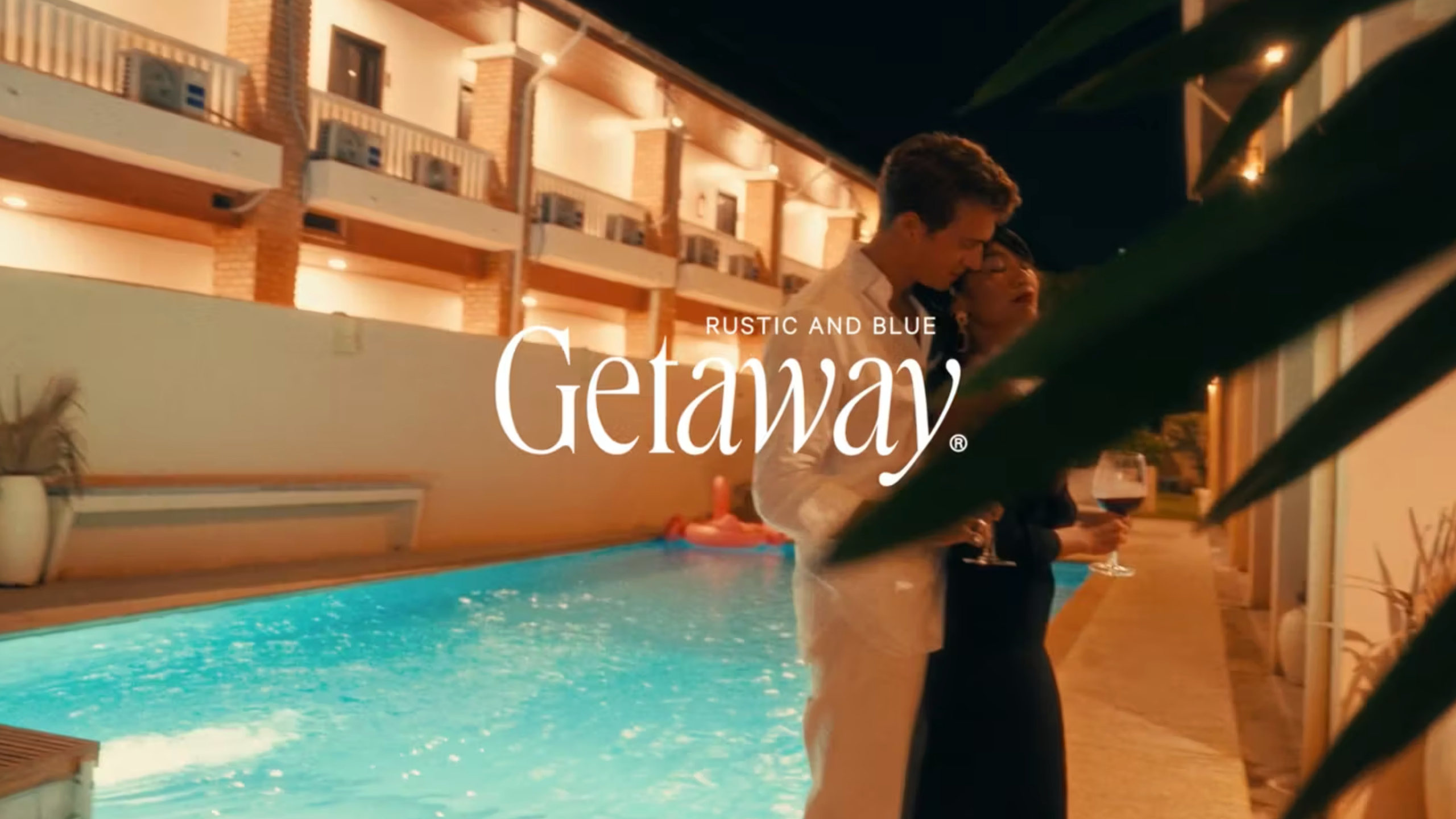 RUSTIC AND BLUE┃COMMERCIAL