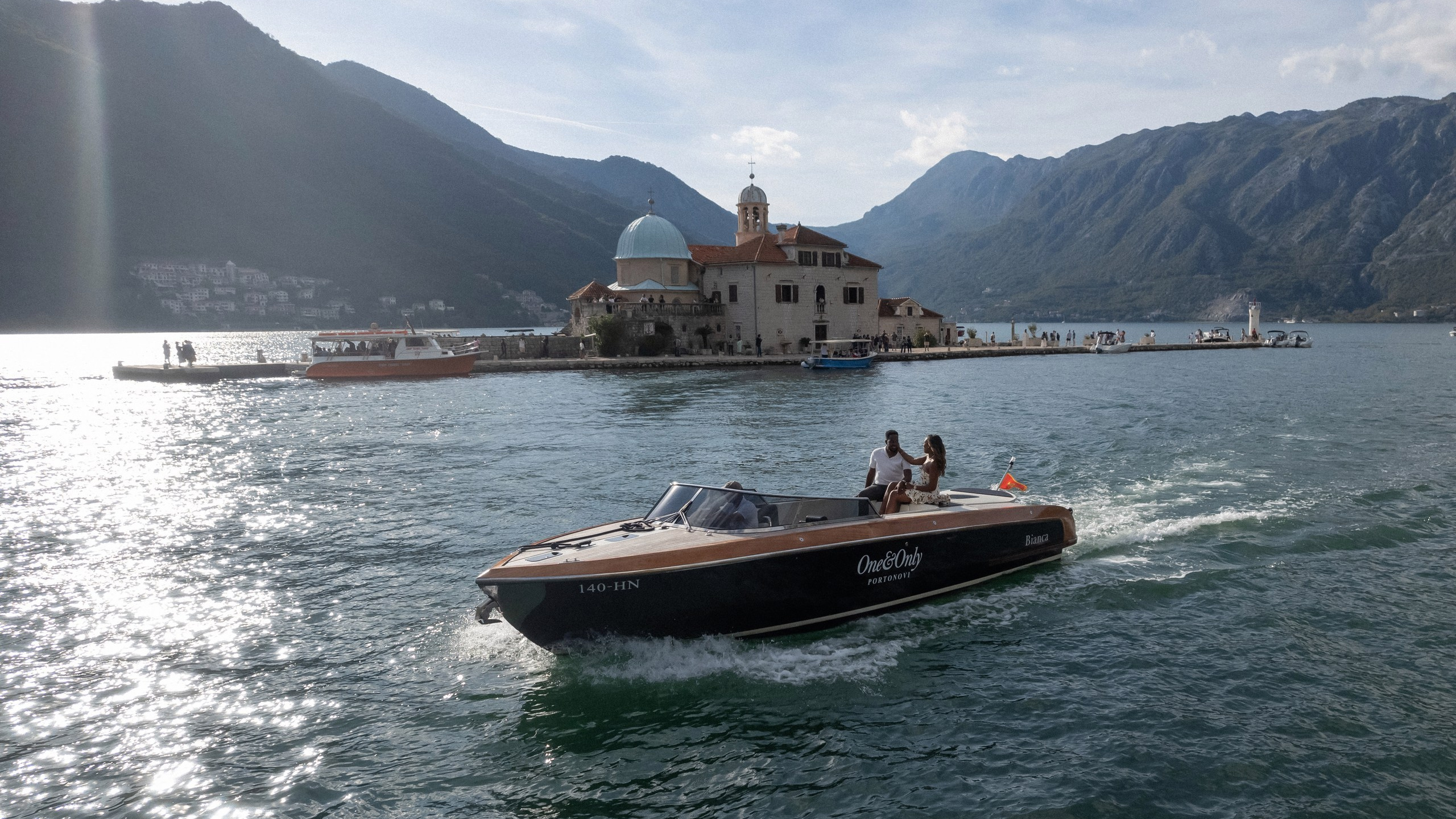 Boat tour from One&Only for the photoshoot