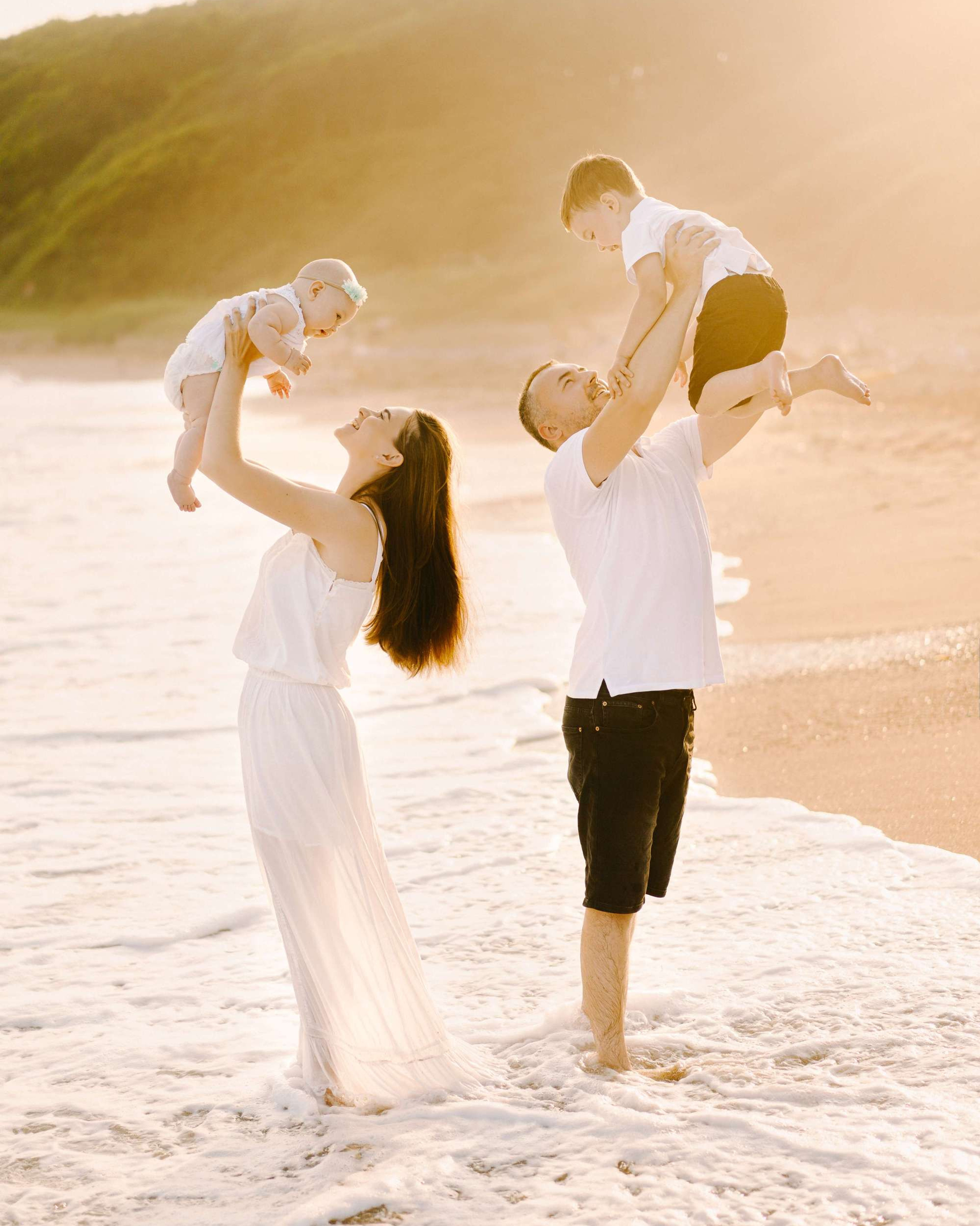 FAMILY BY THE OCEAN