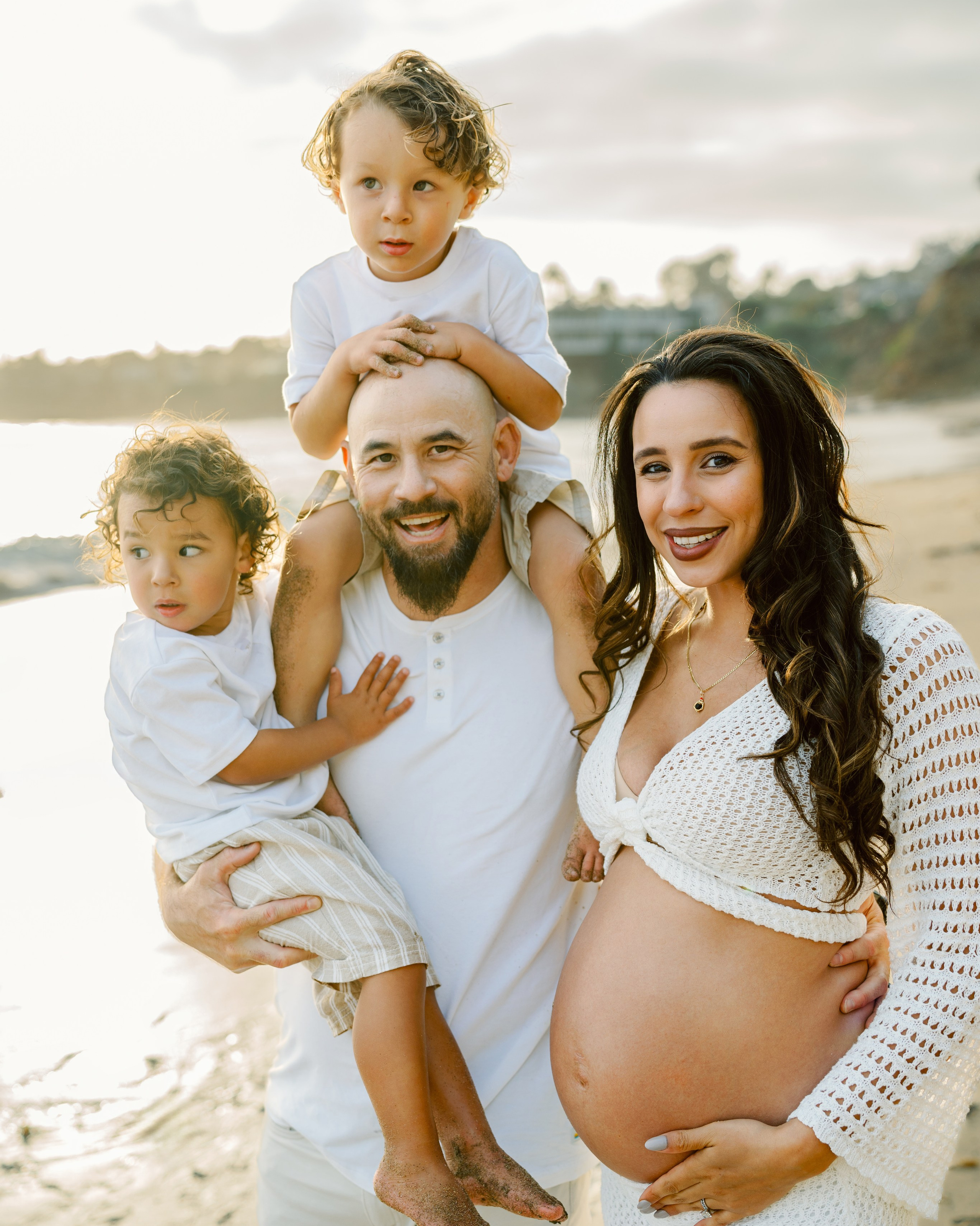 Maternity Photoshoot at Laguna Beach