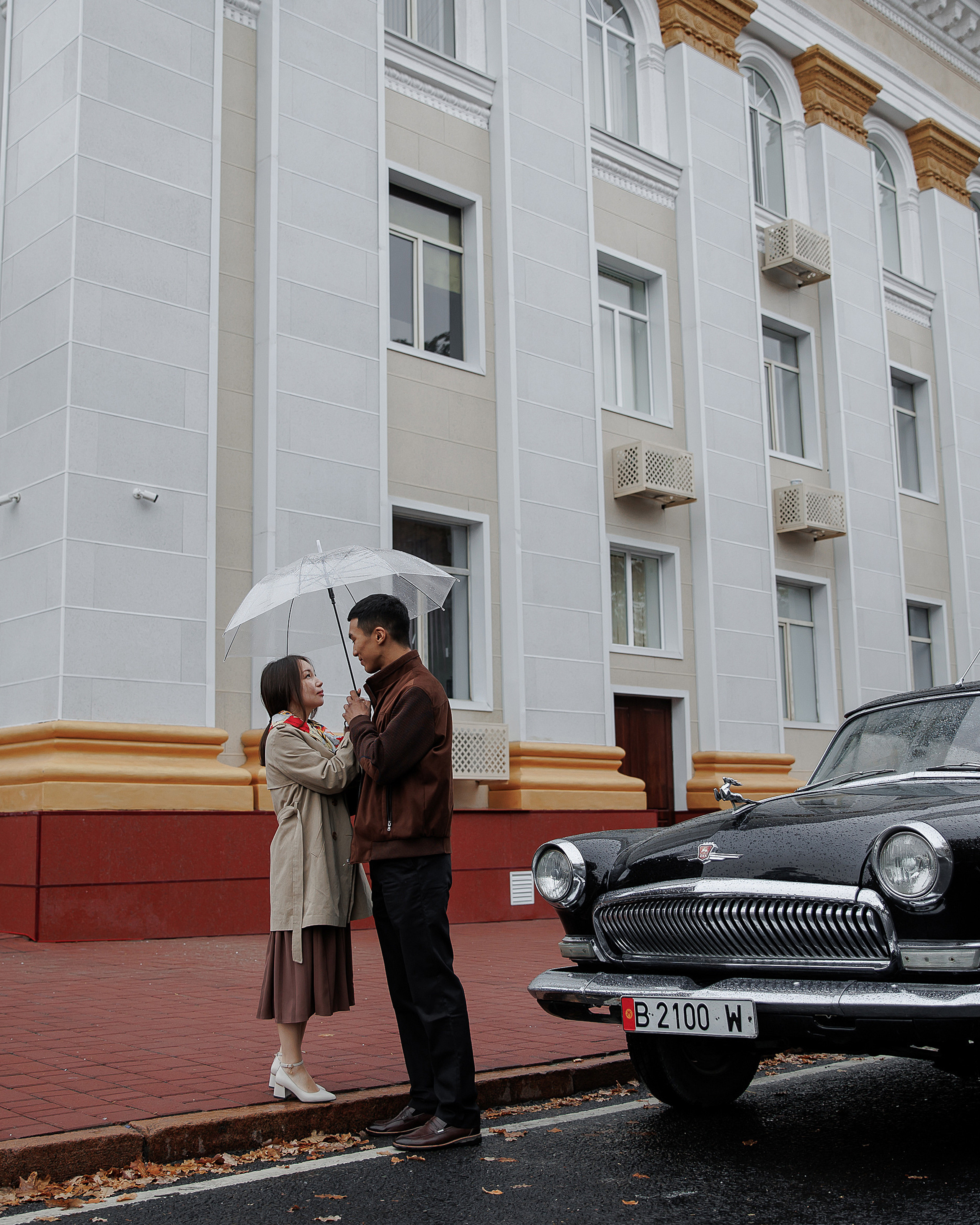 Лавстори Рустам и Бегимай в винтажном стиле