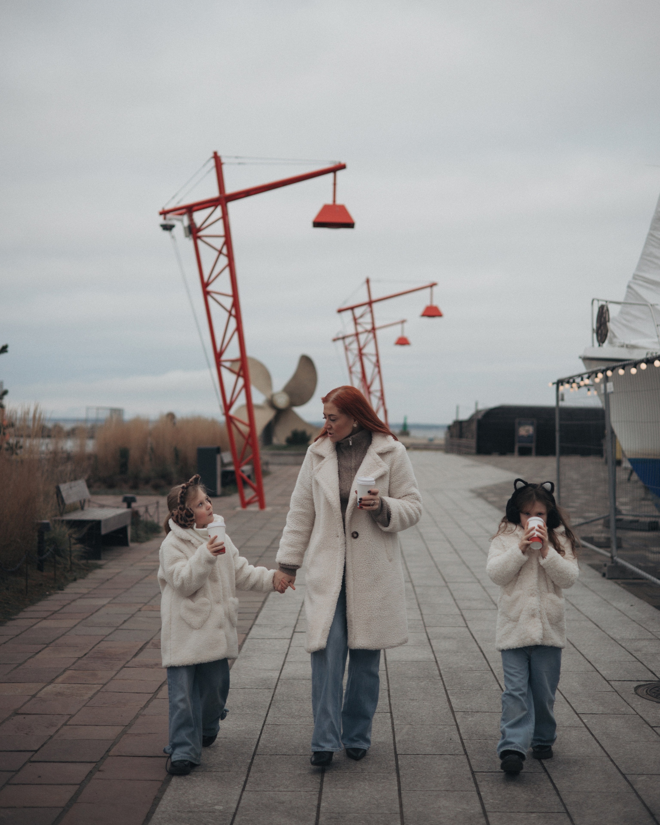 Юля с&nbsp;дочками