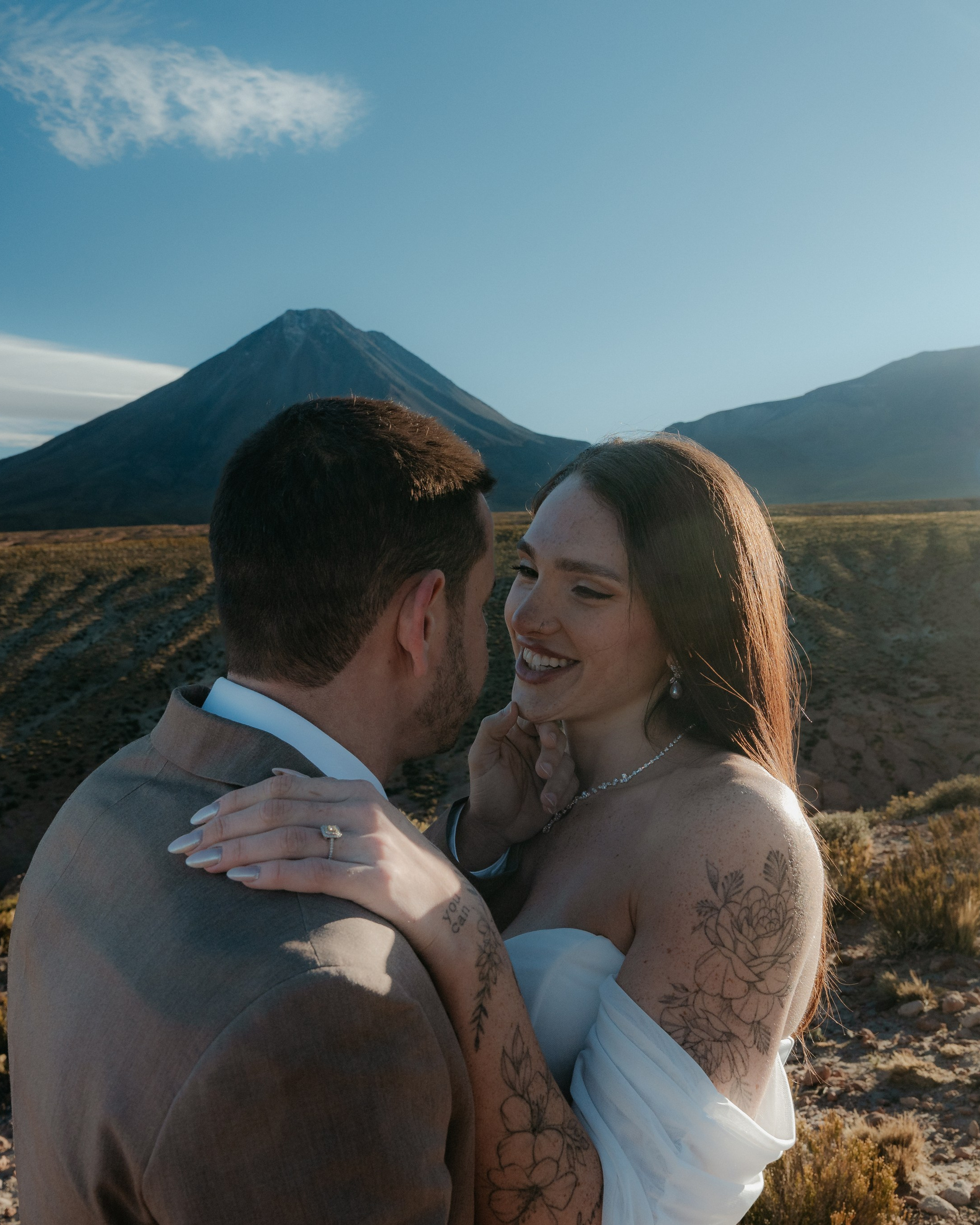 Pre-wedding no&nbsp;mirante do&nbsp;vulcão Licancabur