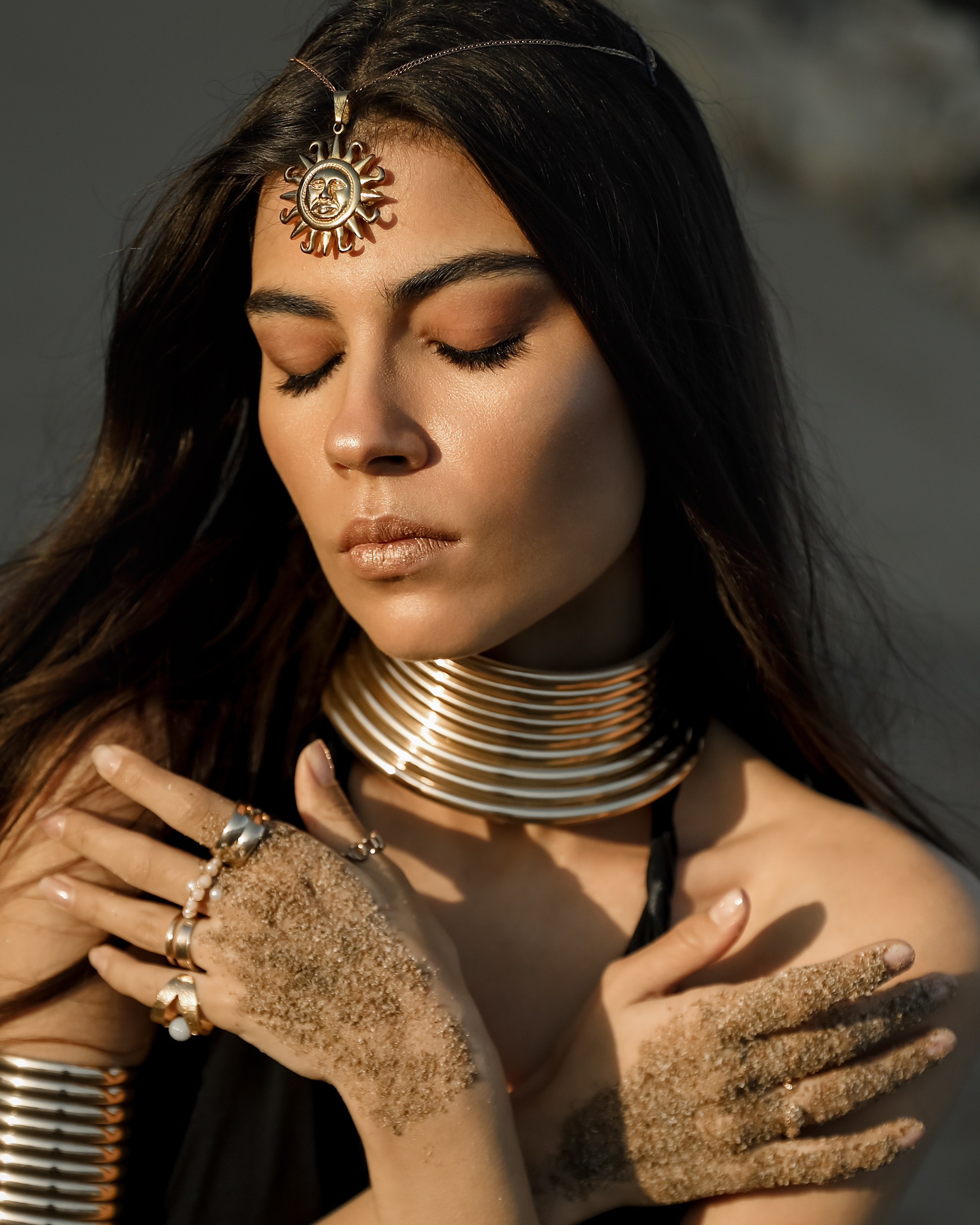 A Black-Clad Beauty in the Desert