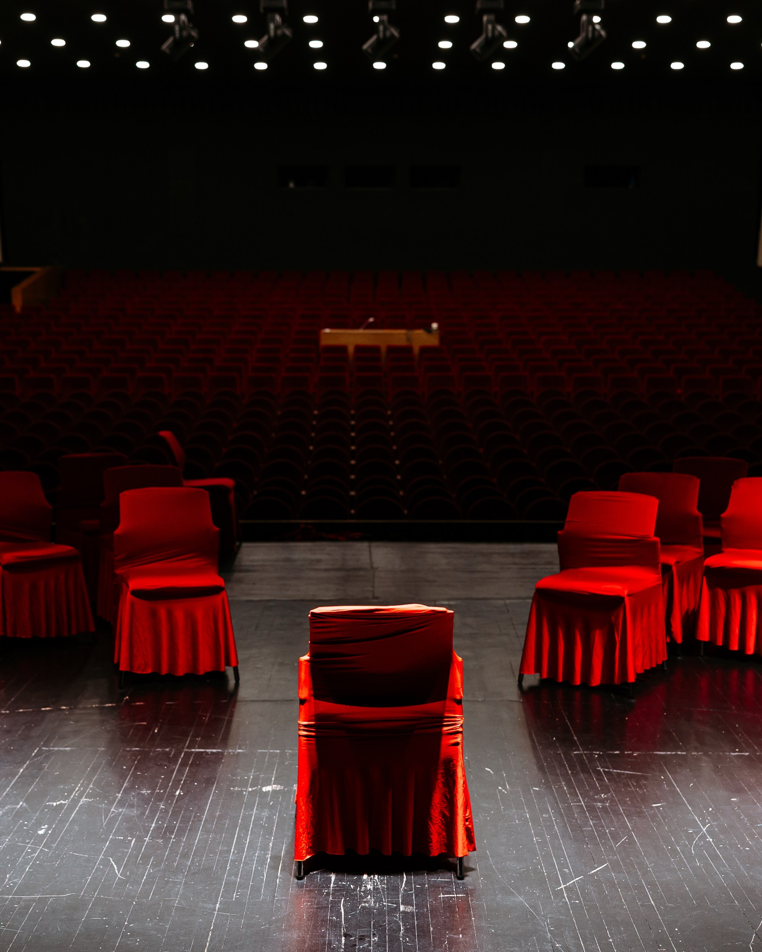 Garbo Teater „12 стульев“