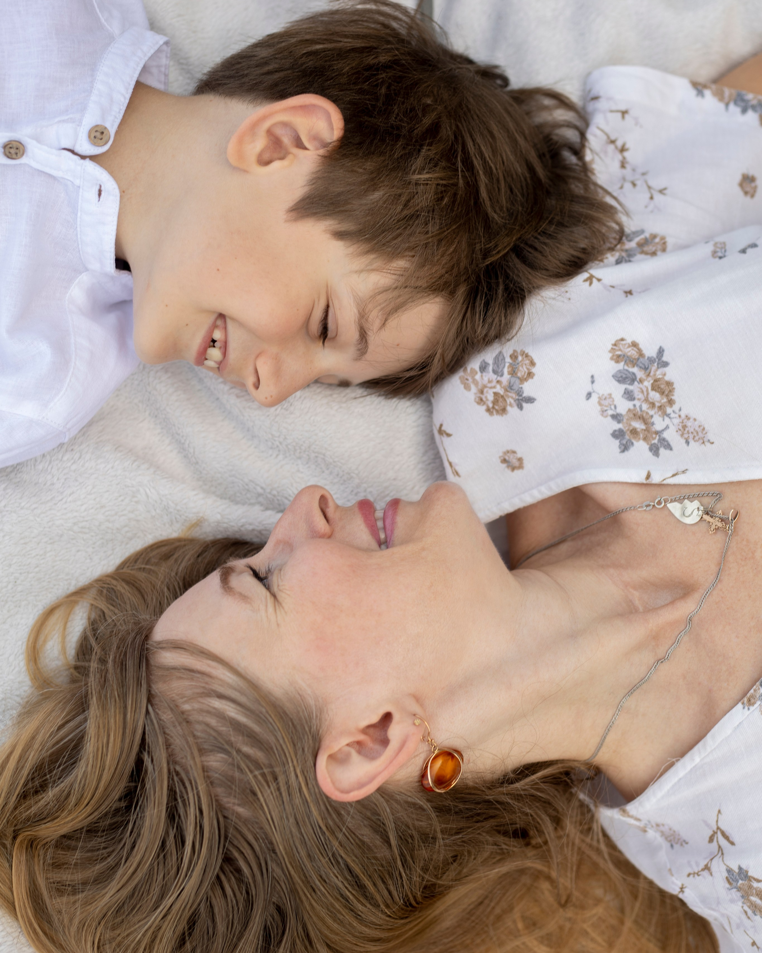 Maman et fils – moments chaleureux partagés