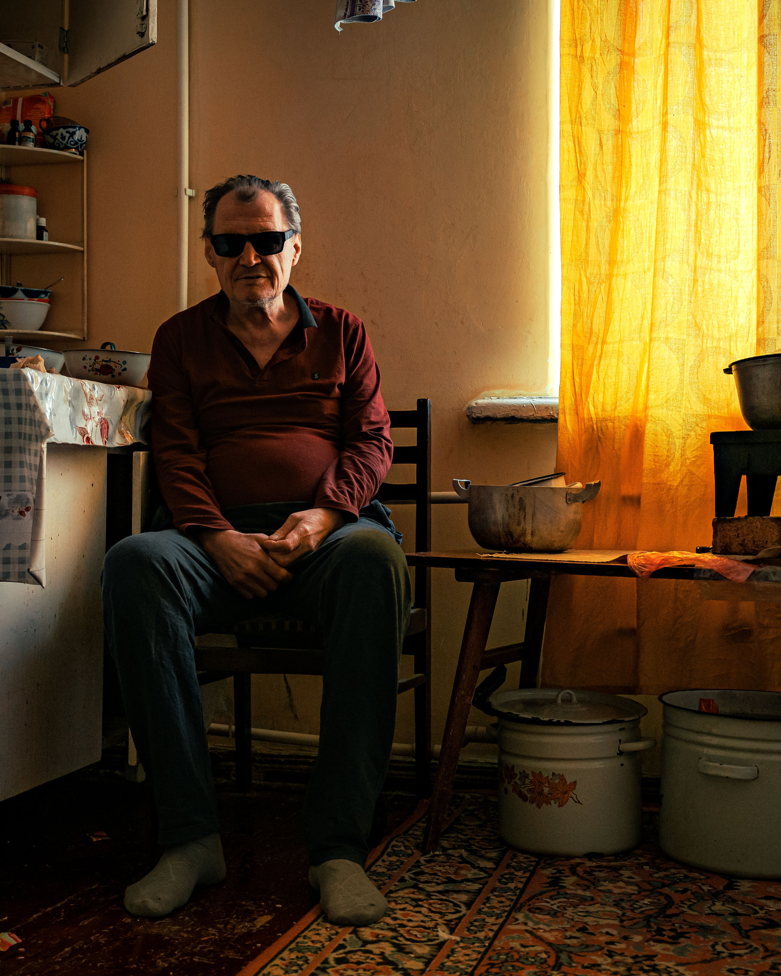 «Они, наверное, ждут, когда я сдохну» — Как выживают одинокие пенсионеры