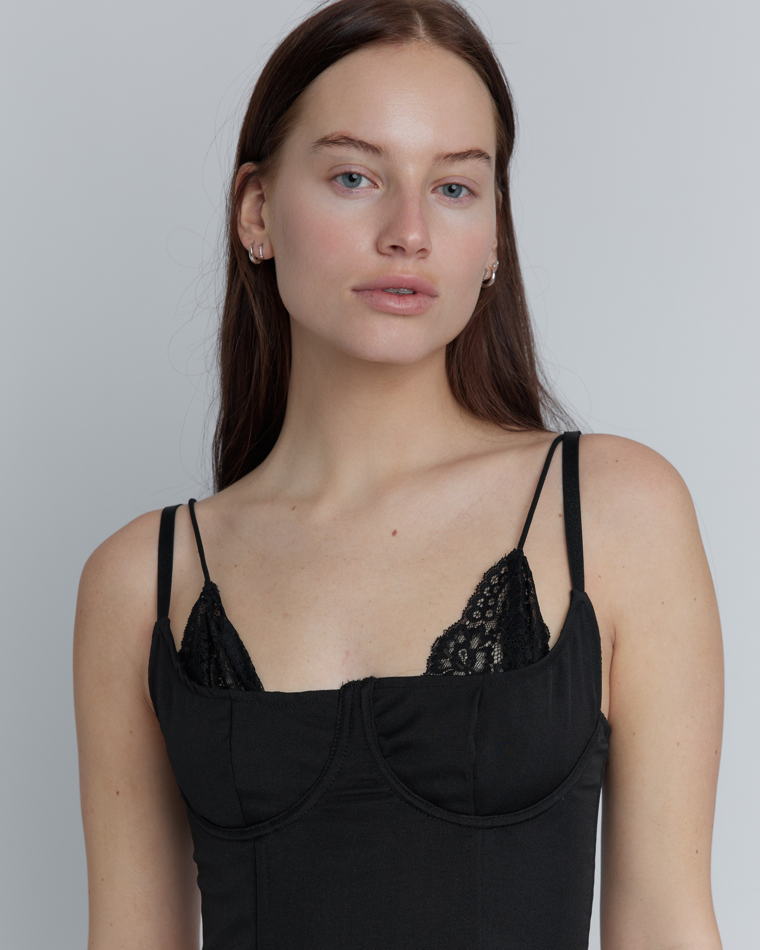 MODEL SNAPSHOTS / DIGITALS