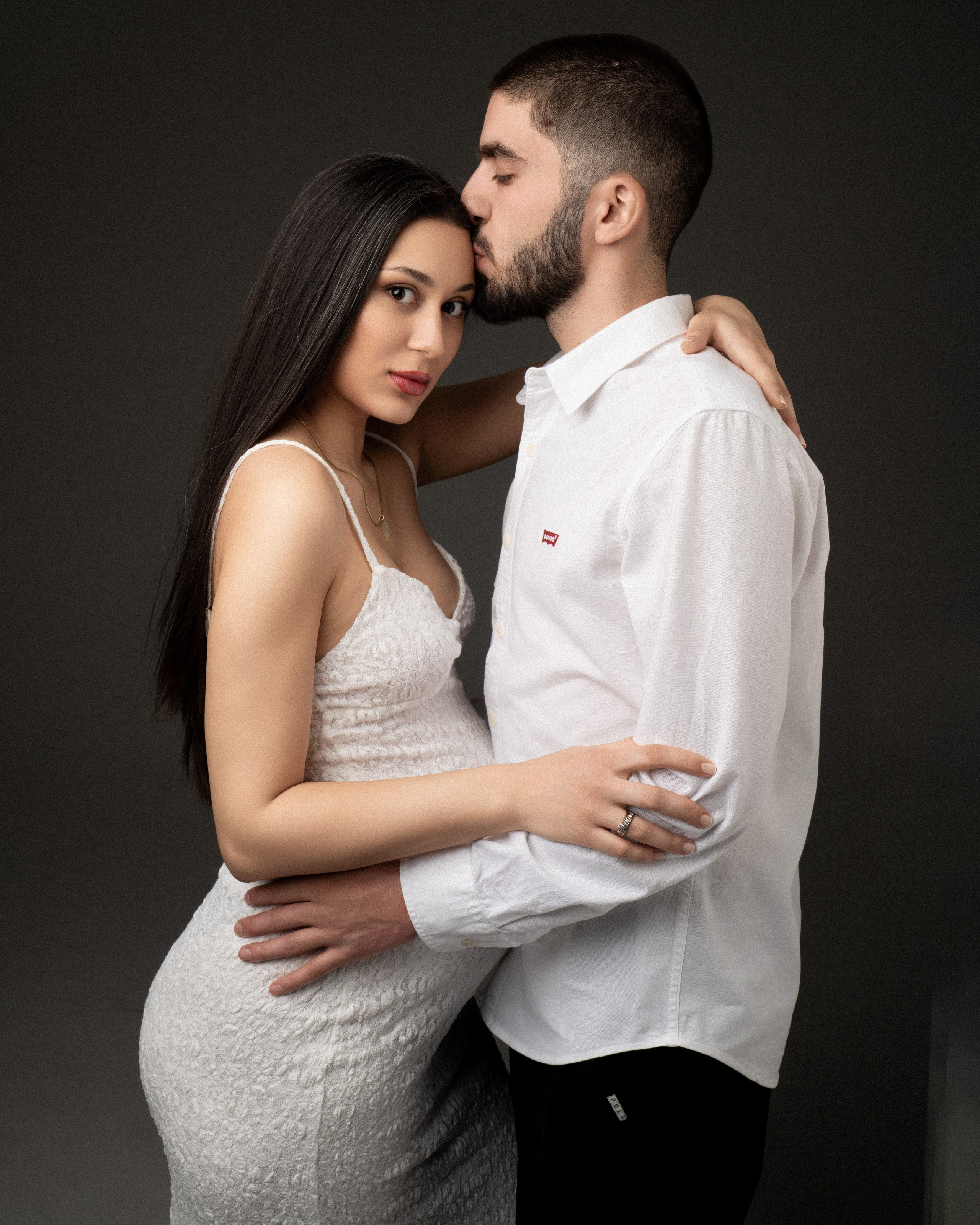 საორსულო/სტუდია
