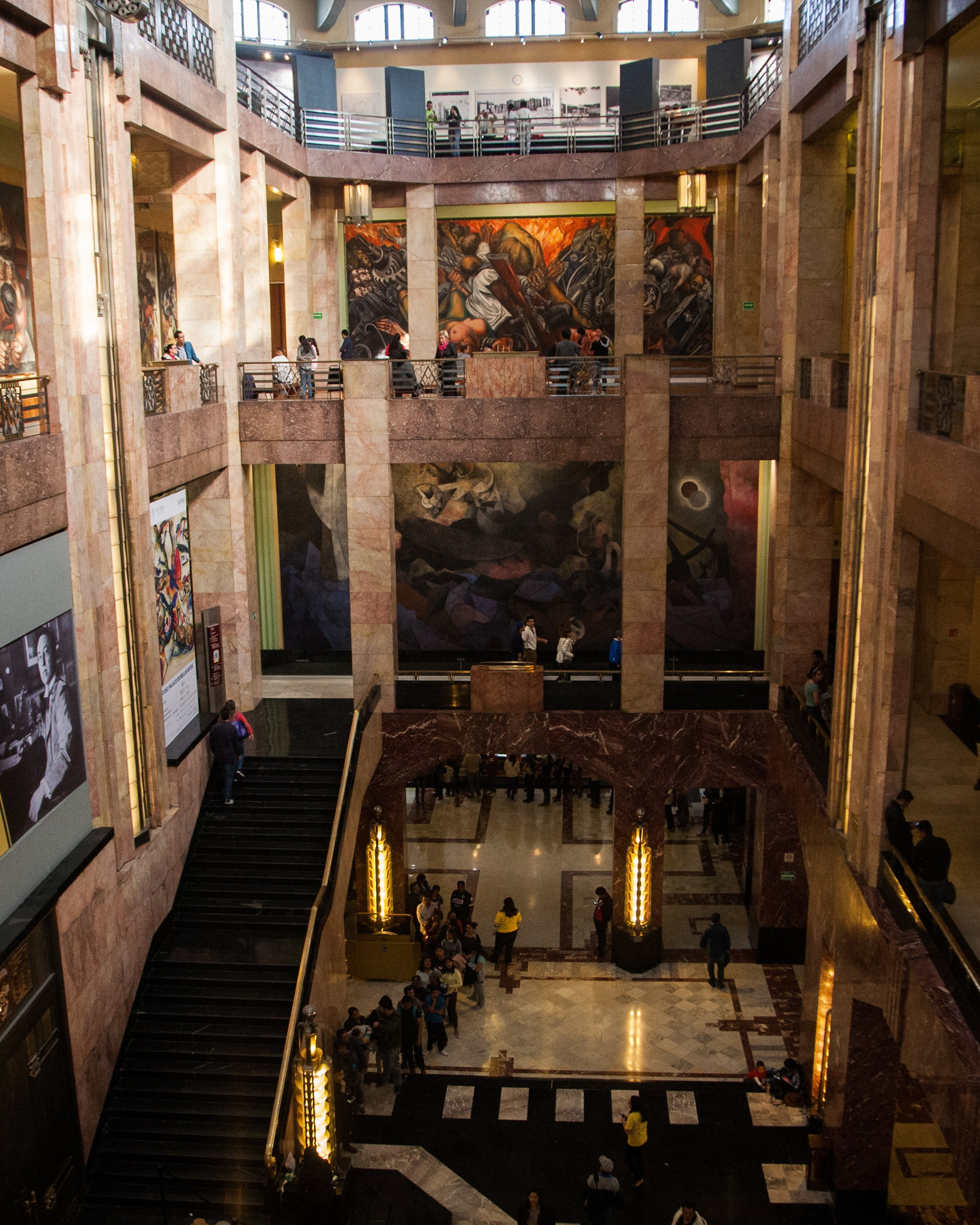 VASILIY KANDINSKY/ The Palacio de Bellas Artes