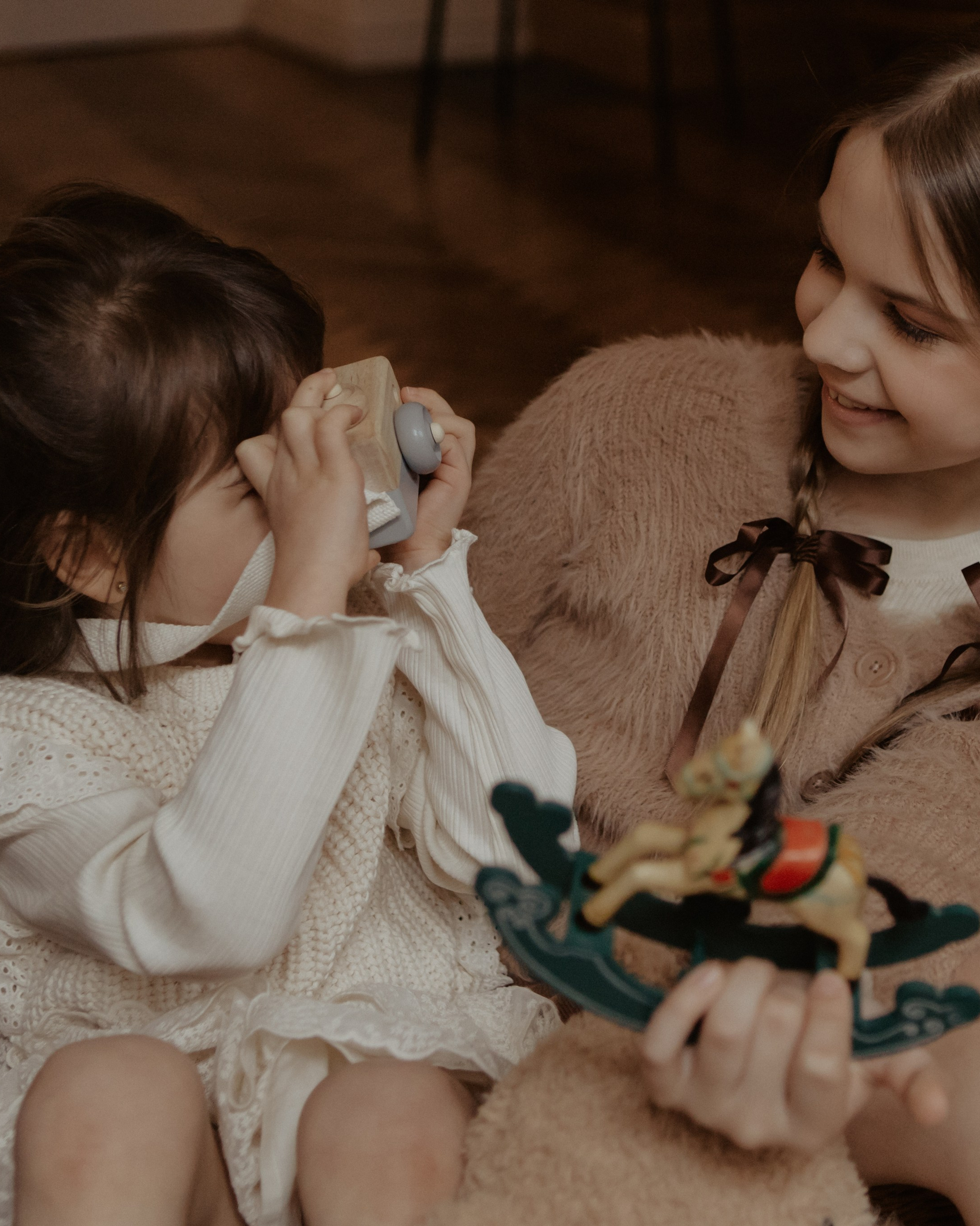 Сестры Миша и Маша