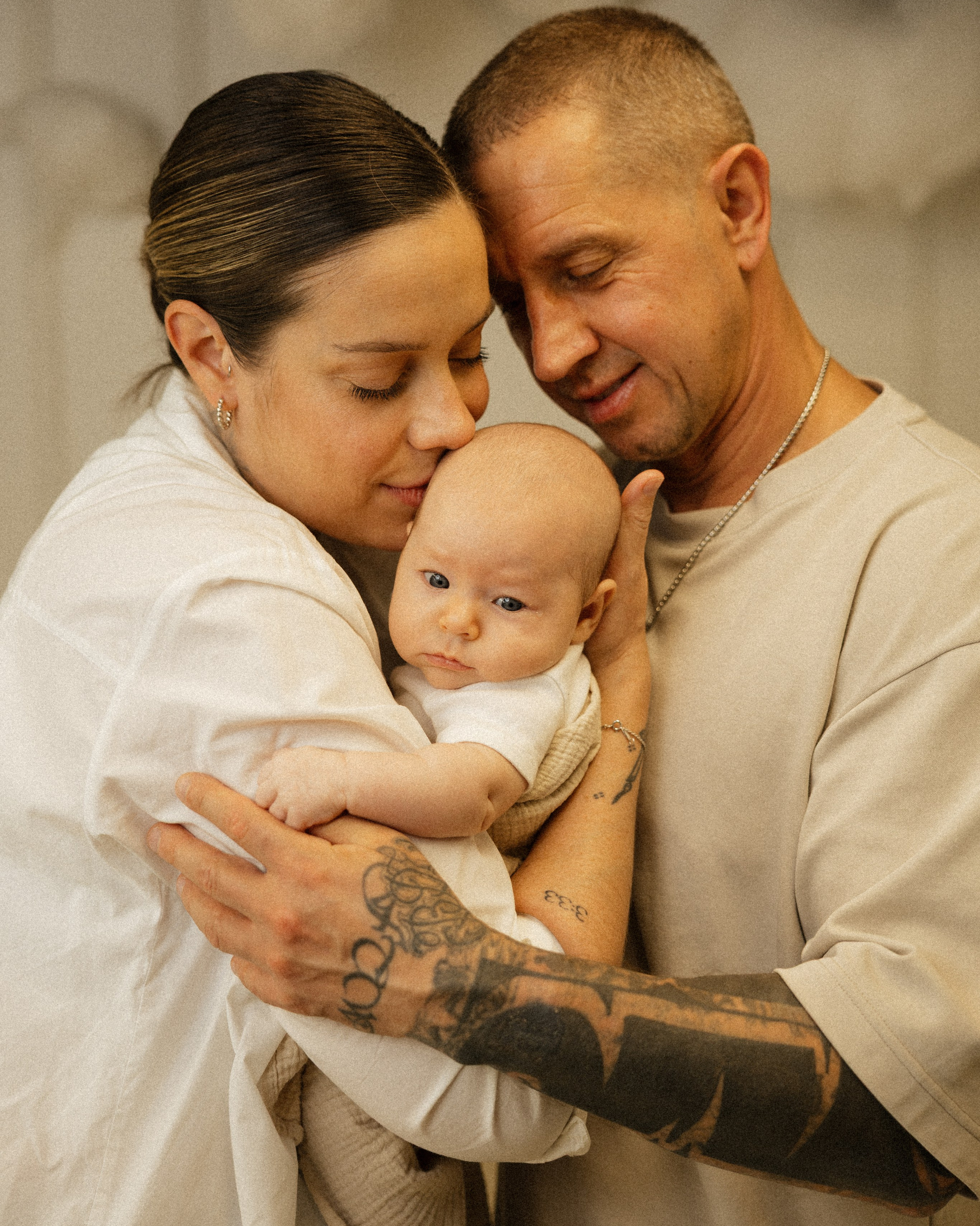 Sebastian and Elyse Family Session with Their Little One 888-554-7827