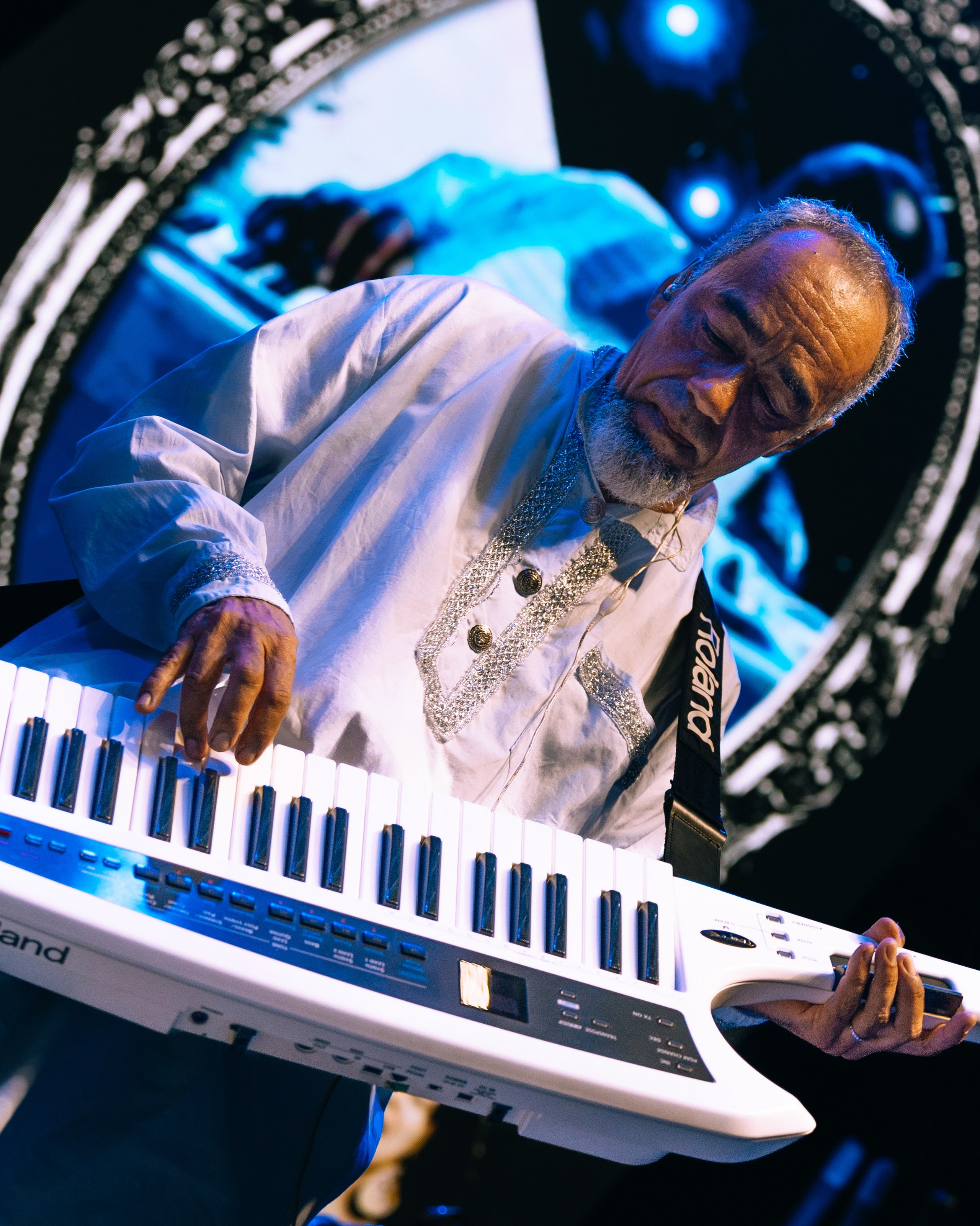 OBSA ft. BaianaSystem