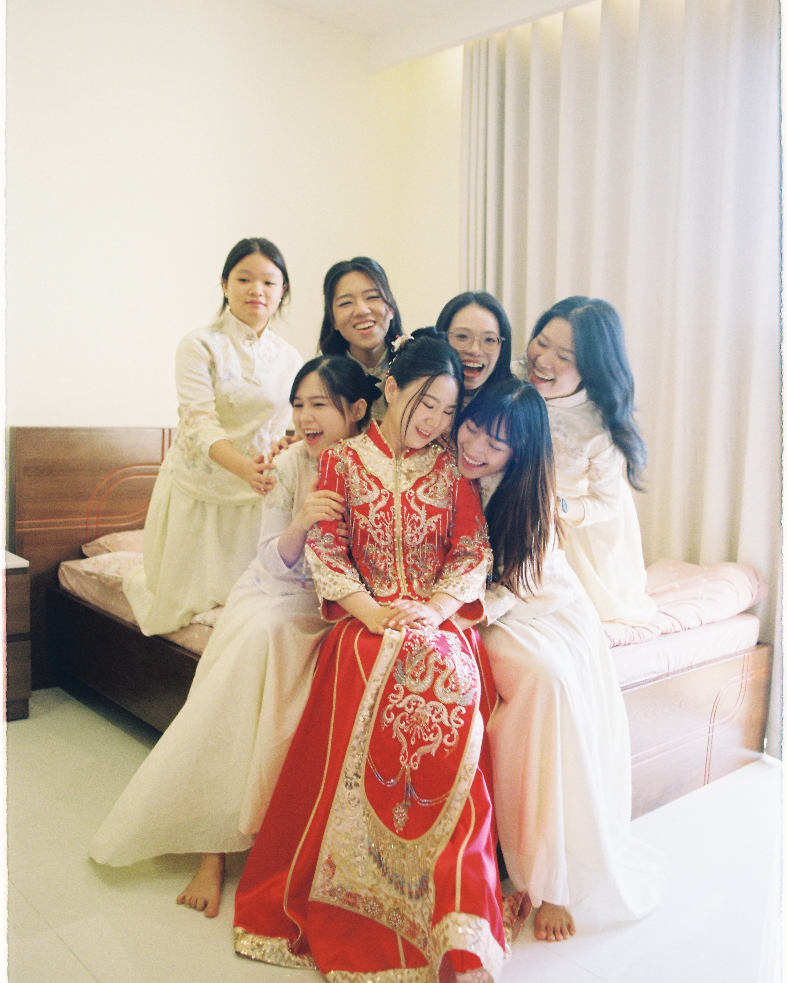 SAN SAN — GIA VỸ