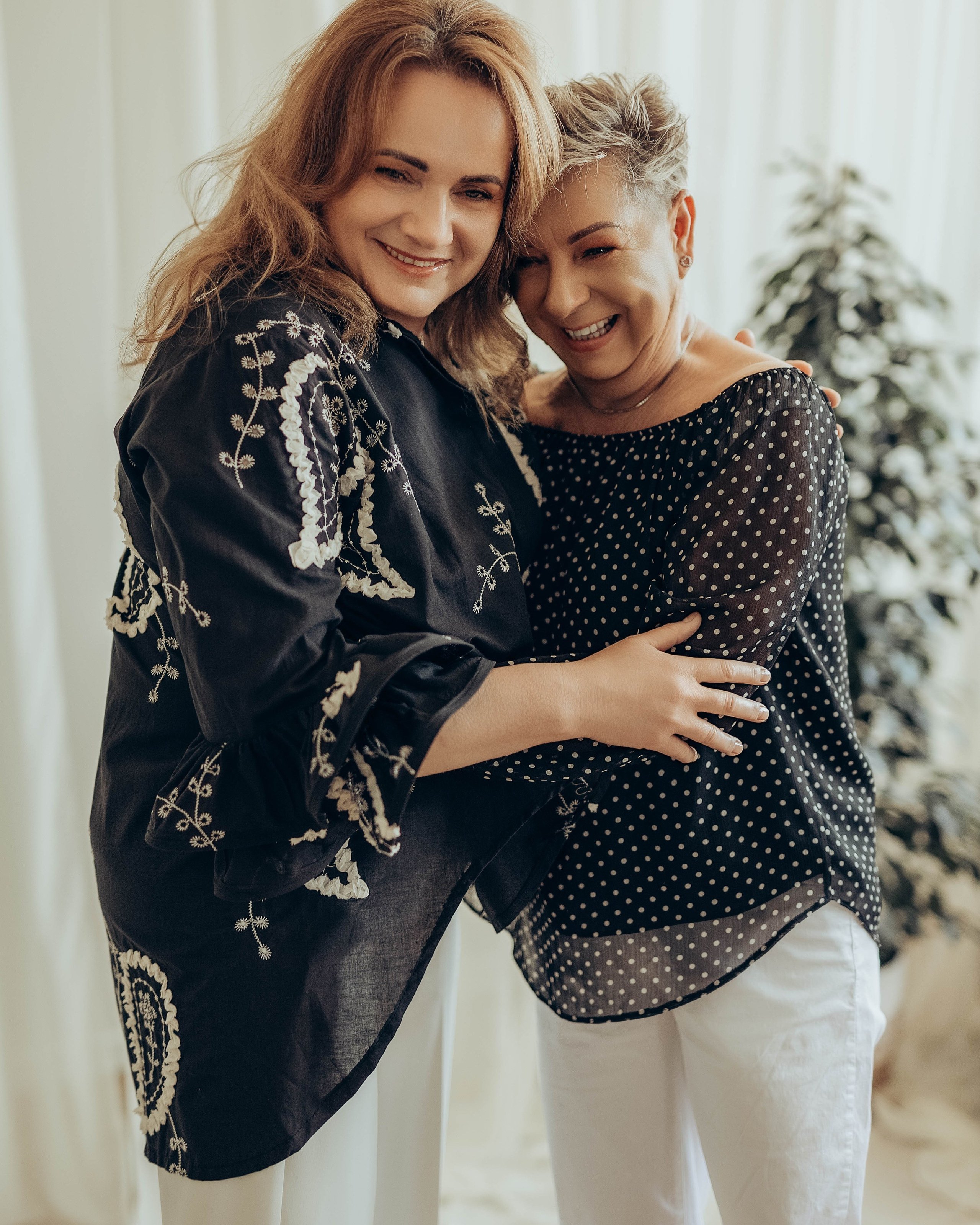 Cristina & Tatiana