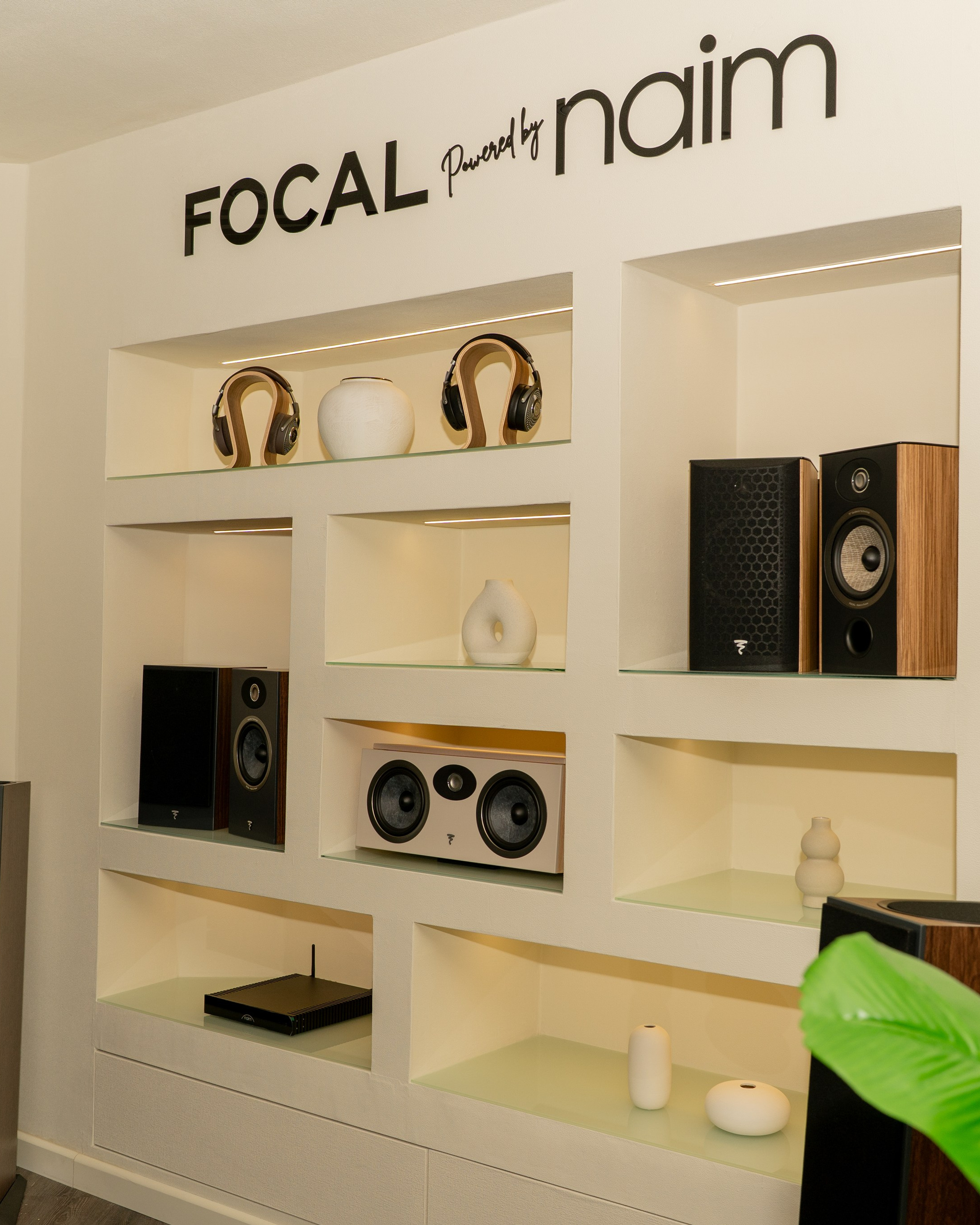 Luxsound mağazasının açılışı