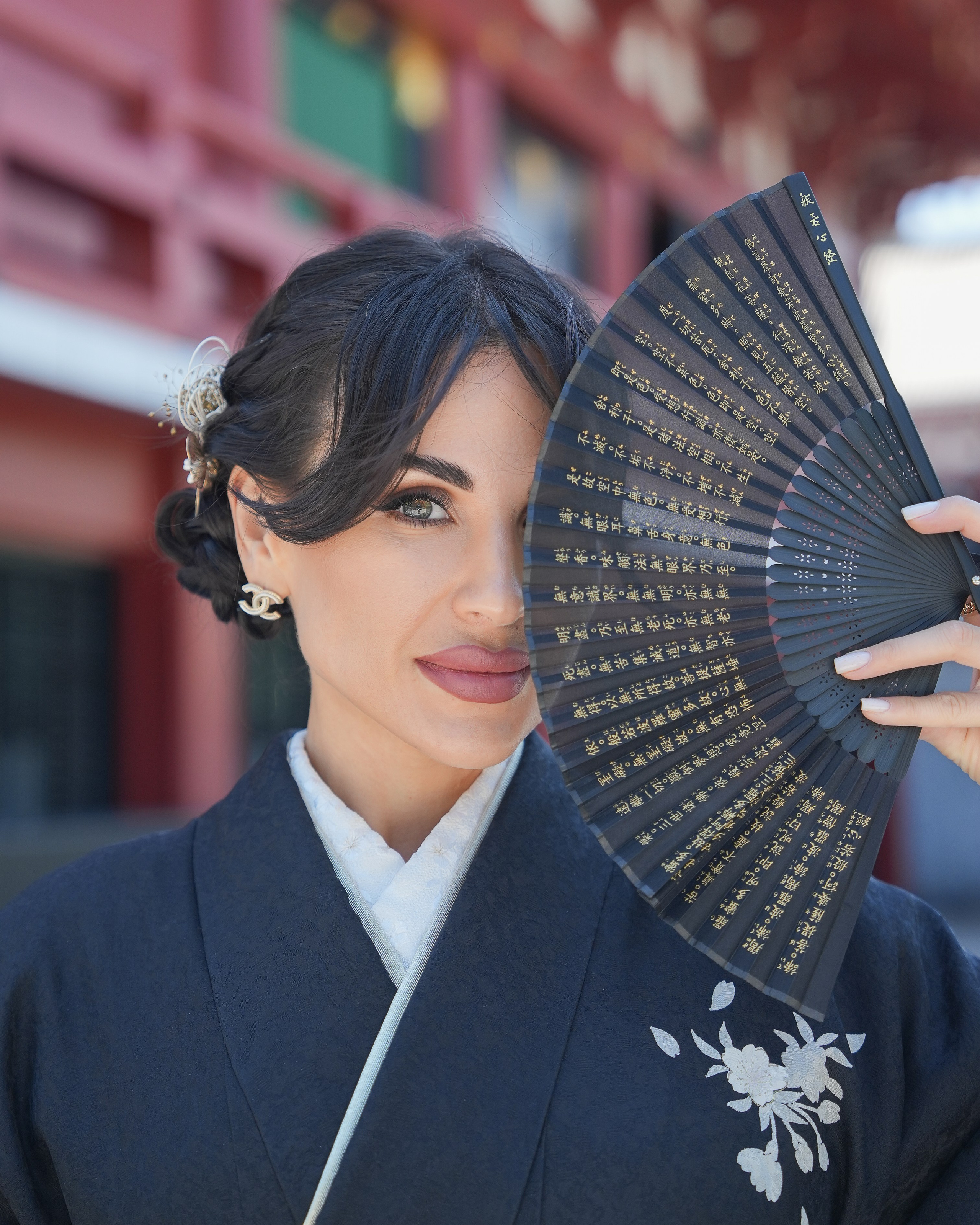 Съёмка в Кимоно возле храма