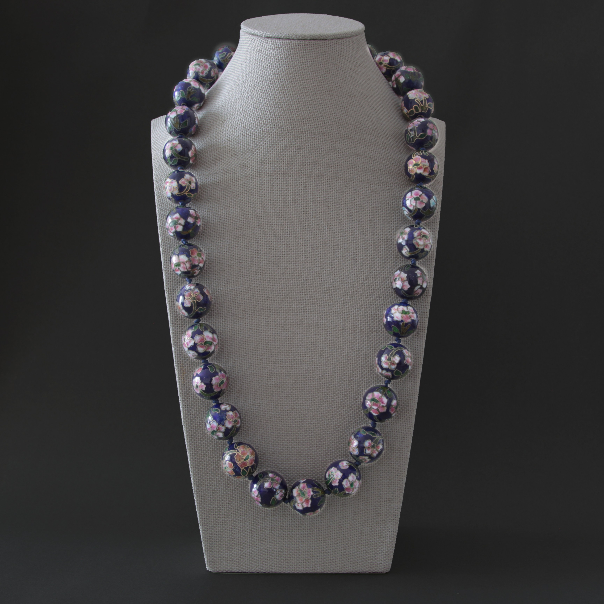 Vintage Jewelry Spain France. Современнные и актикварные украшения в Барселоне, Москве и Санкт-Петербурге