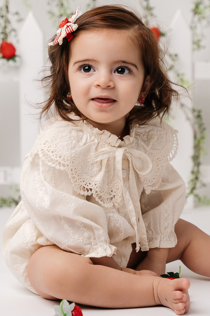 Cake smash outfits for girls. Newborn and family photographer. Hills District. Sydney