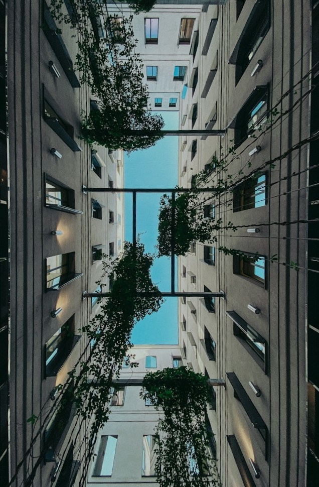 CONTACT. Portrait photographer in Europe. Aurora Balear in Balearic Islands, woman portrait photographer. Work in Spain