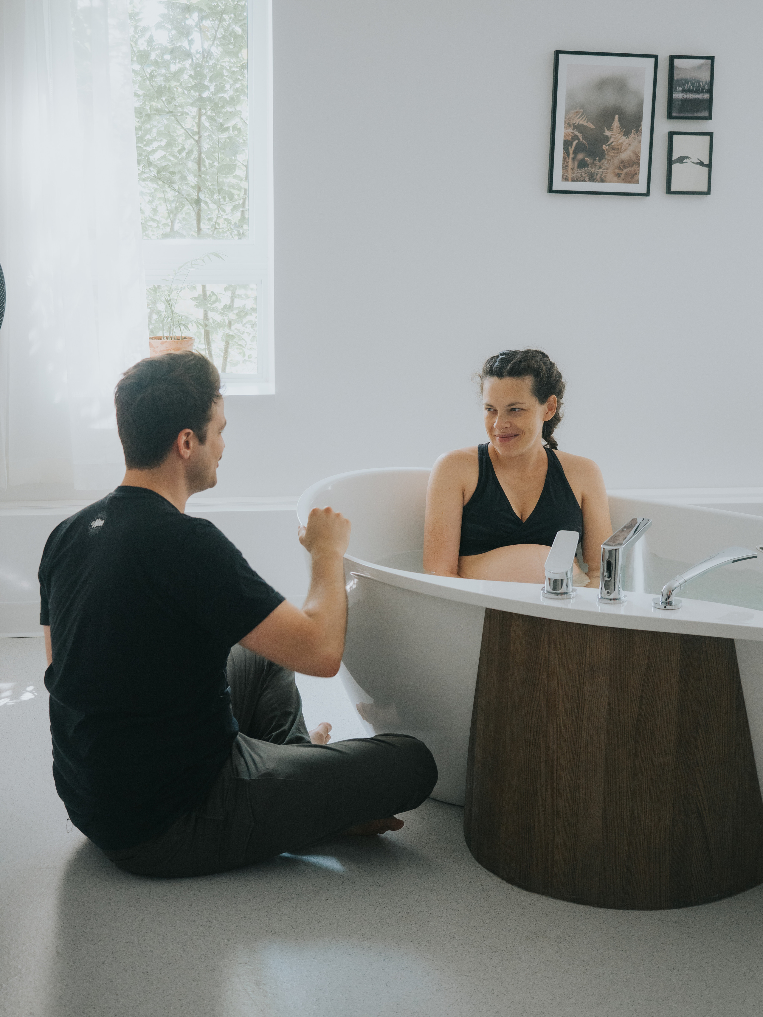 Montreal Birth Photographer — how does birth photography work?. Wedding and Family Photography Montreal Muriel Oe Photo