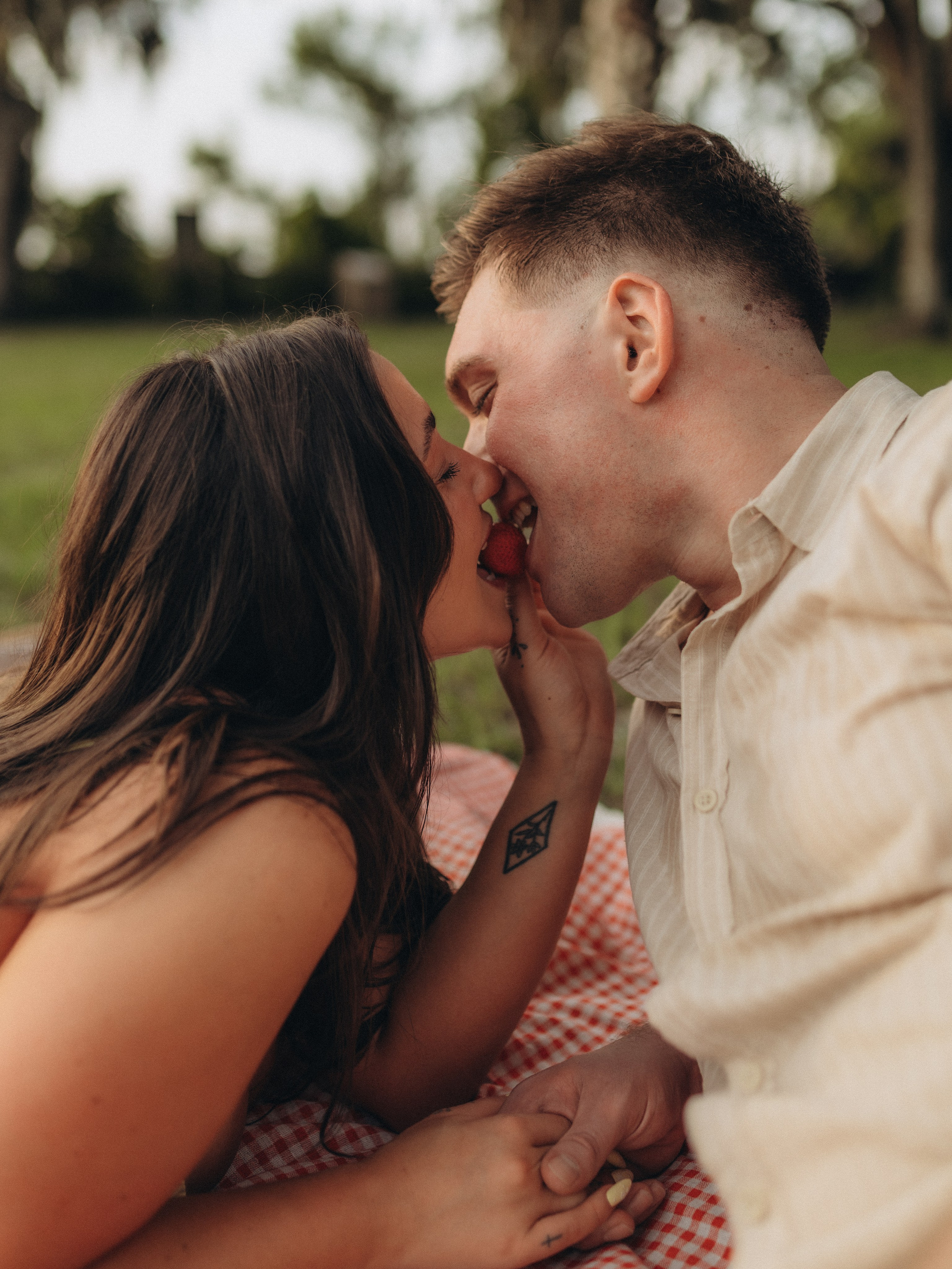 Price of a portrait photo shoot. Portrait and couples photographer in Florida, Valeriia Honcharova