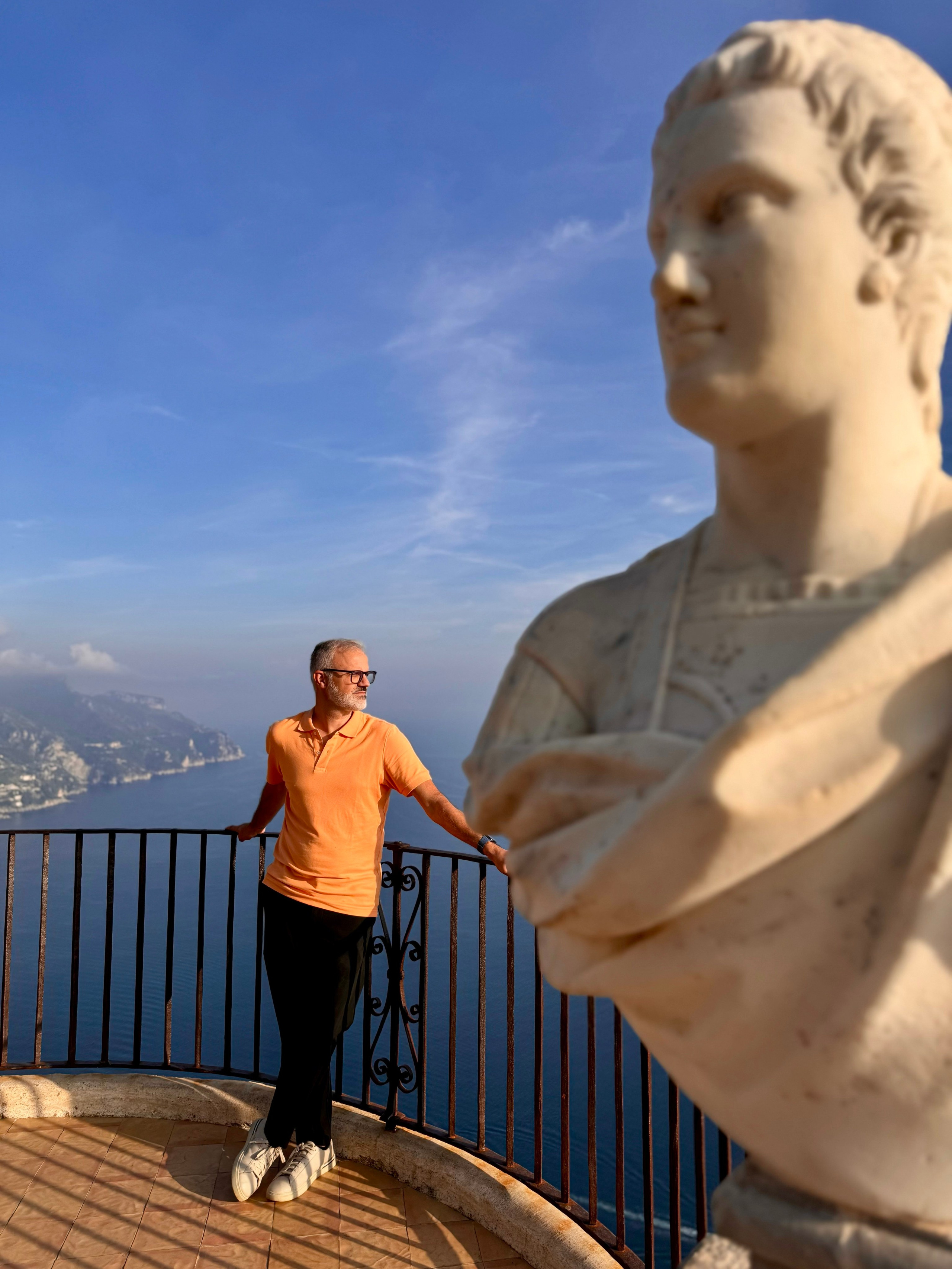 Villa Cimbrone Balcony to ocean