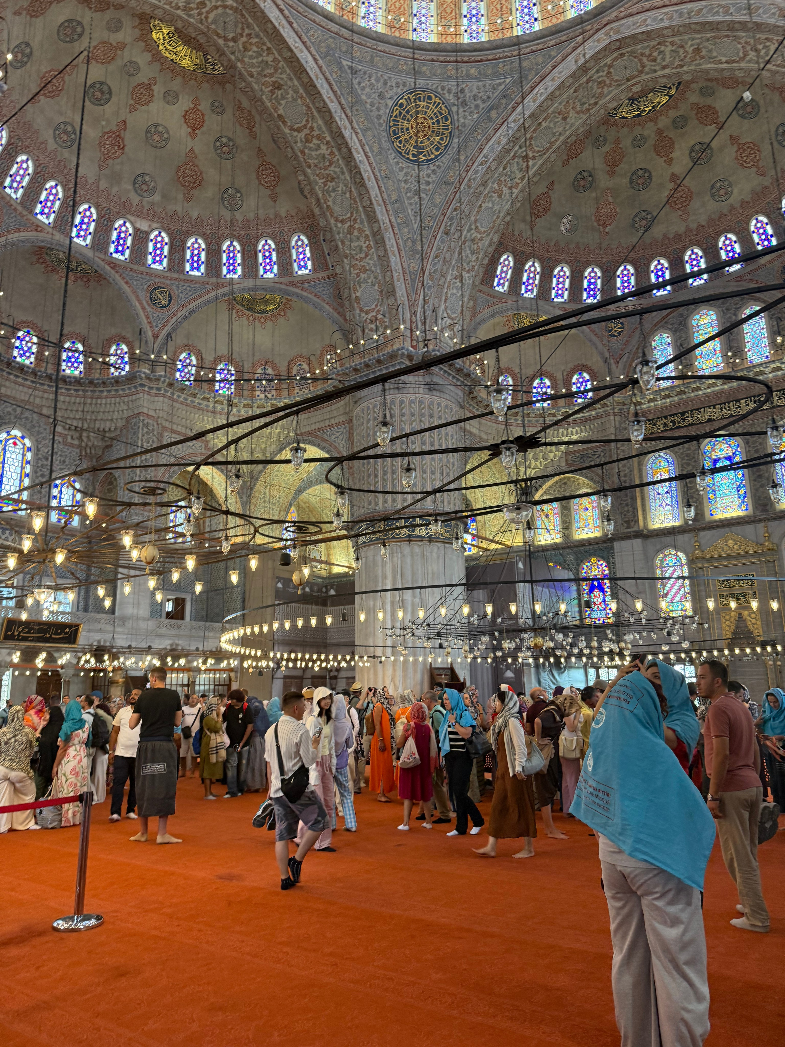 9 Tage in der Türkei: Entspannt und locker. Zwei Tage in jeder Stadt: Istanbul, Antalya, Kaş und ein Villenaufenthalt mit Bergblick