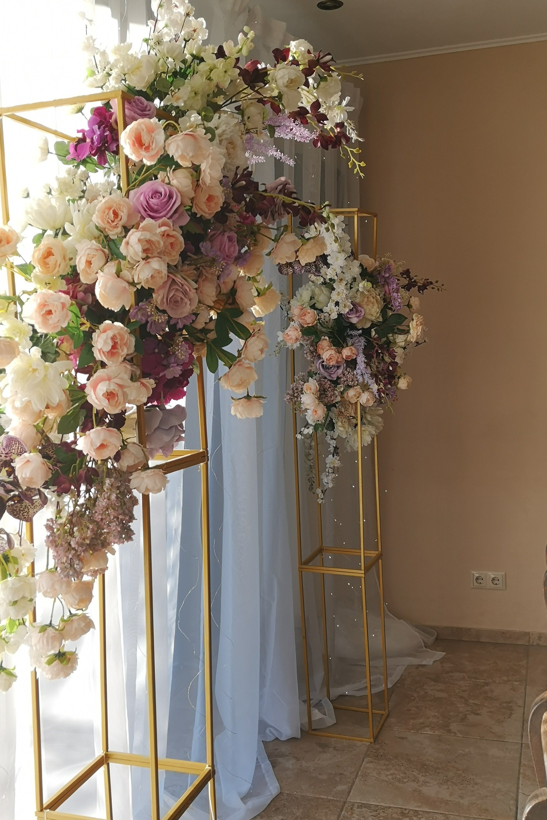 ARKAS, SIENAS, STABI, STATĪVI un cit. Event design, decoration, floristry, gift, Irina Novika, Riga, Latvia