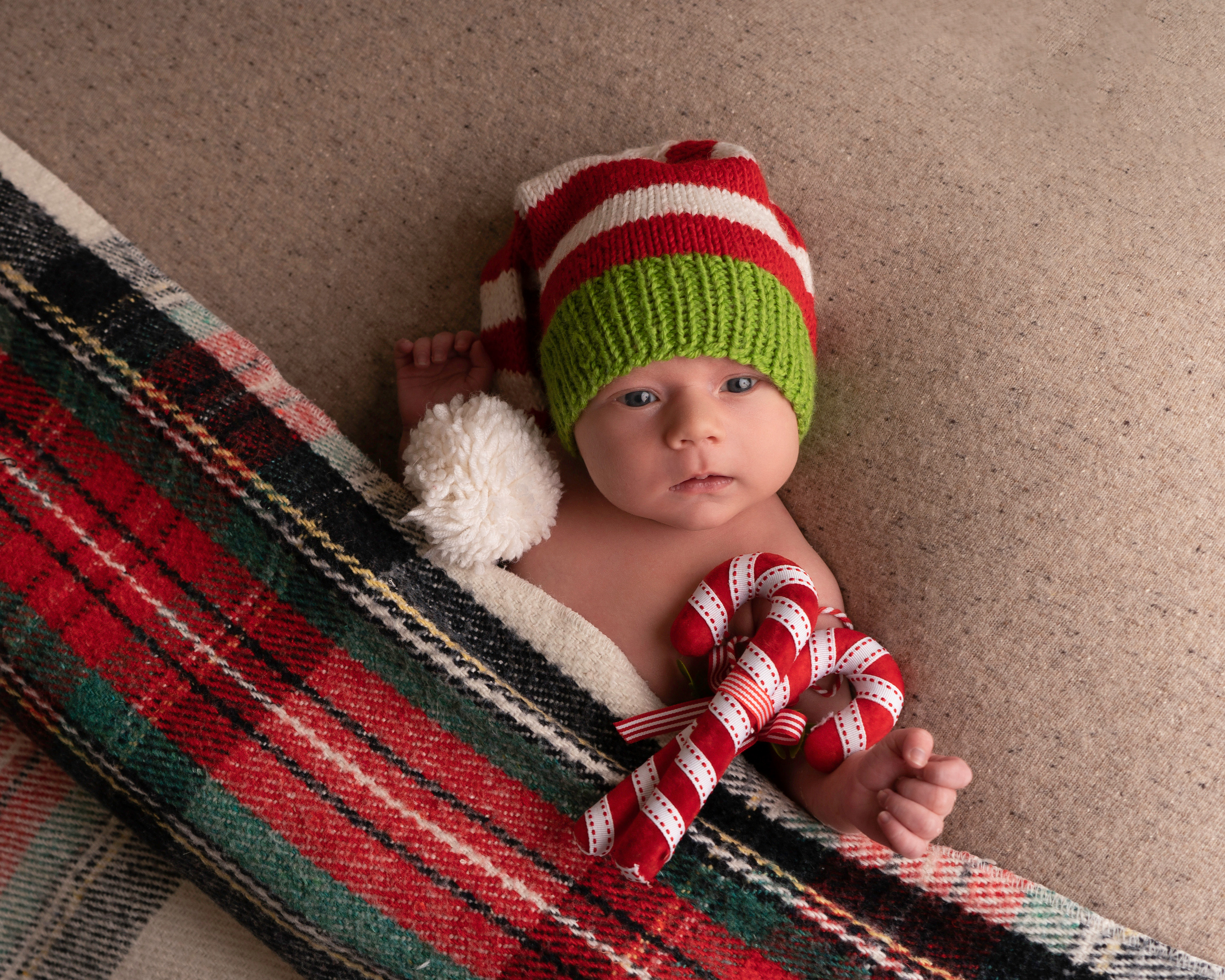 Esu Aleksandra naujagimių ir kudikių fotografė iš Vilniaus