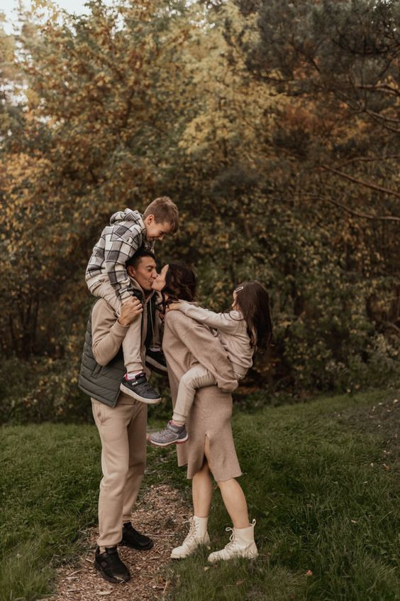 Що одягнути на сімейну фотосесію. Сімейний фотограф Київ Наталія Шкаврон