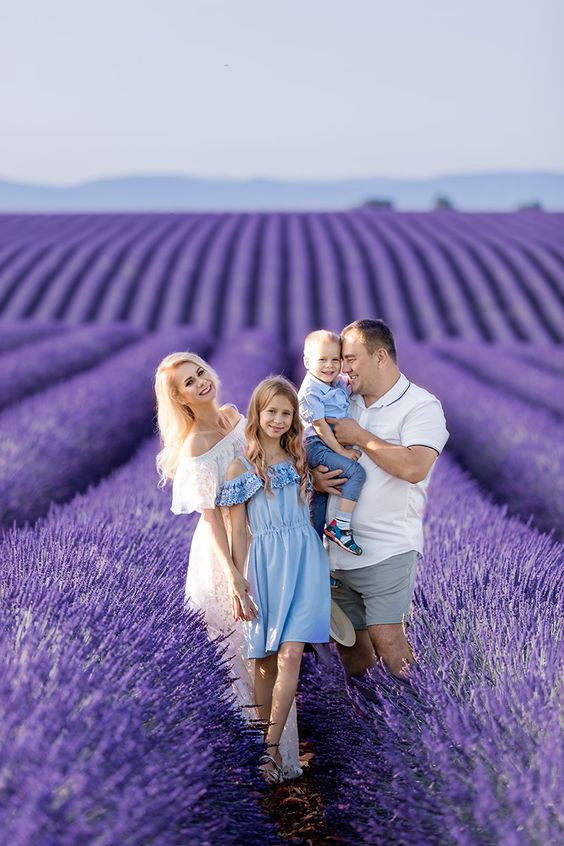 Фотопроєкт Лавандові історії в Городку