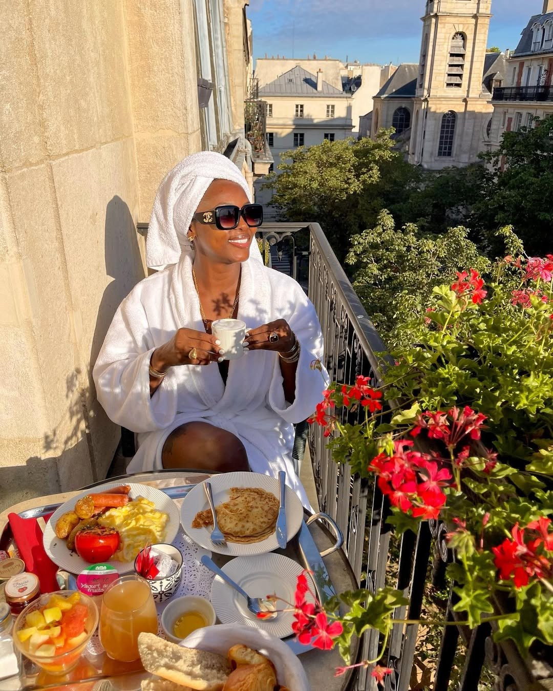 I.D BLOG — ISSUE 01. KA3NA HQ • London Based Content Creator |Brand Influencer | Commercial Model