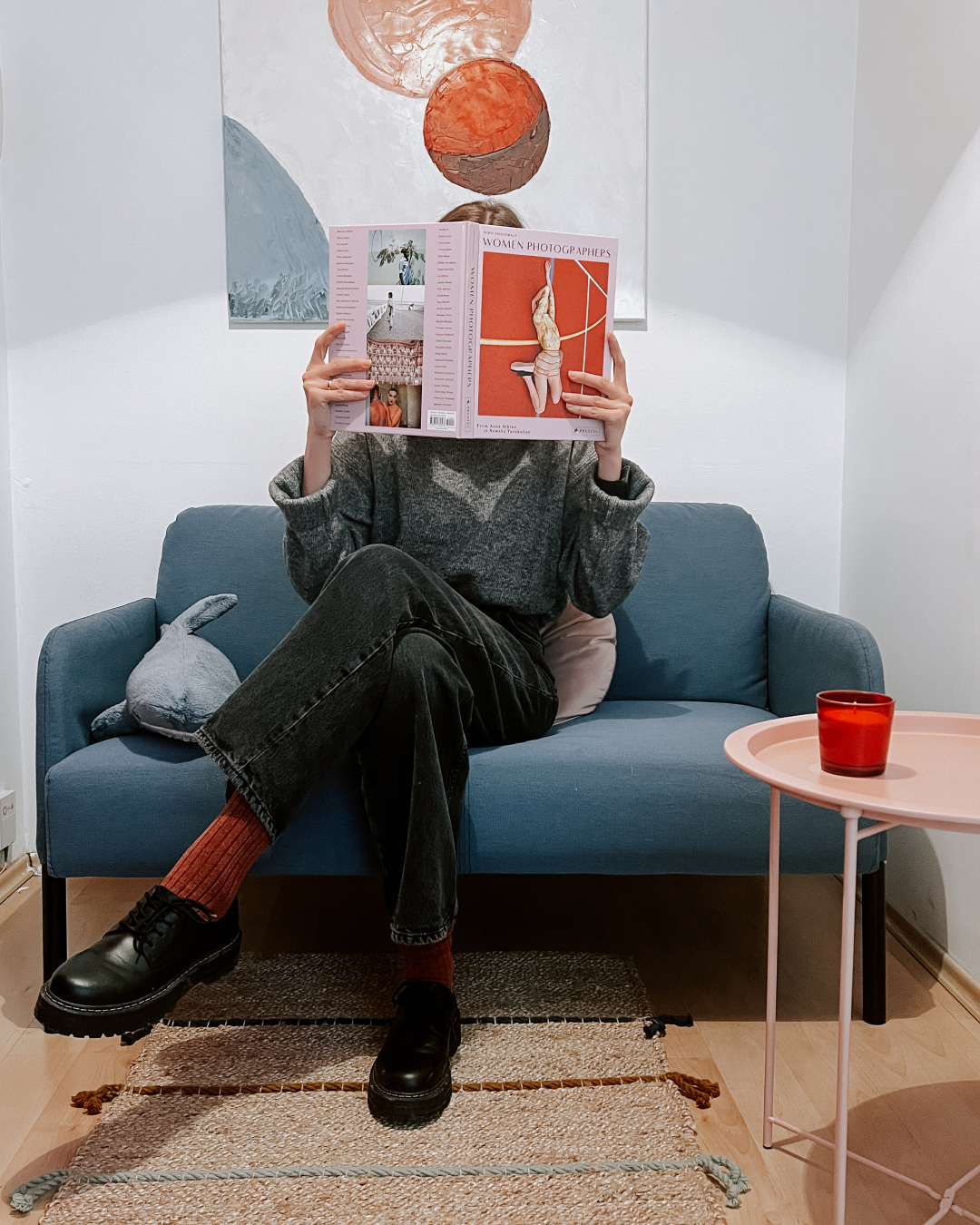 O novom formatu. Moments. Photo studio of self-portrait in the heart of Belgrade