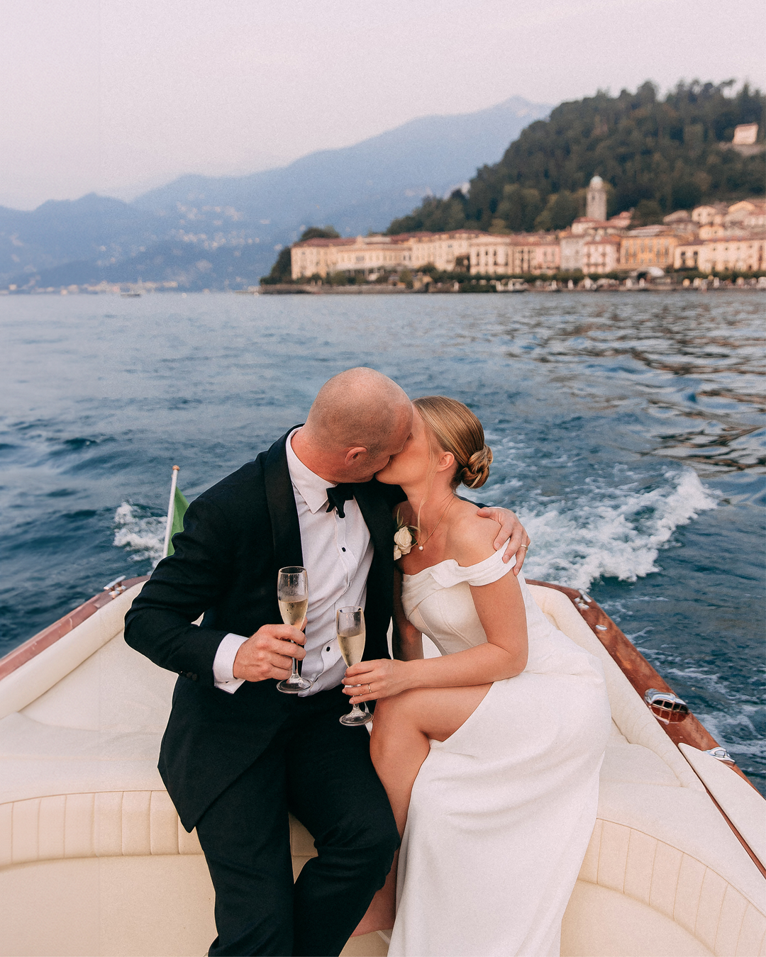 How to Choose a Wedding Photographer: A Comprehensive Guide. Wedding photographer Como Lake, Italy